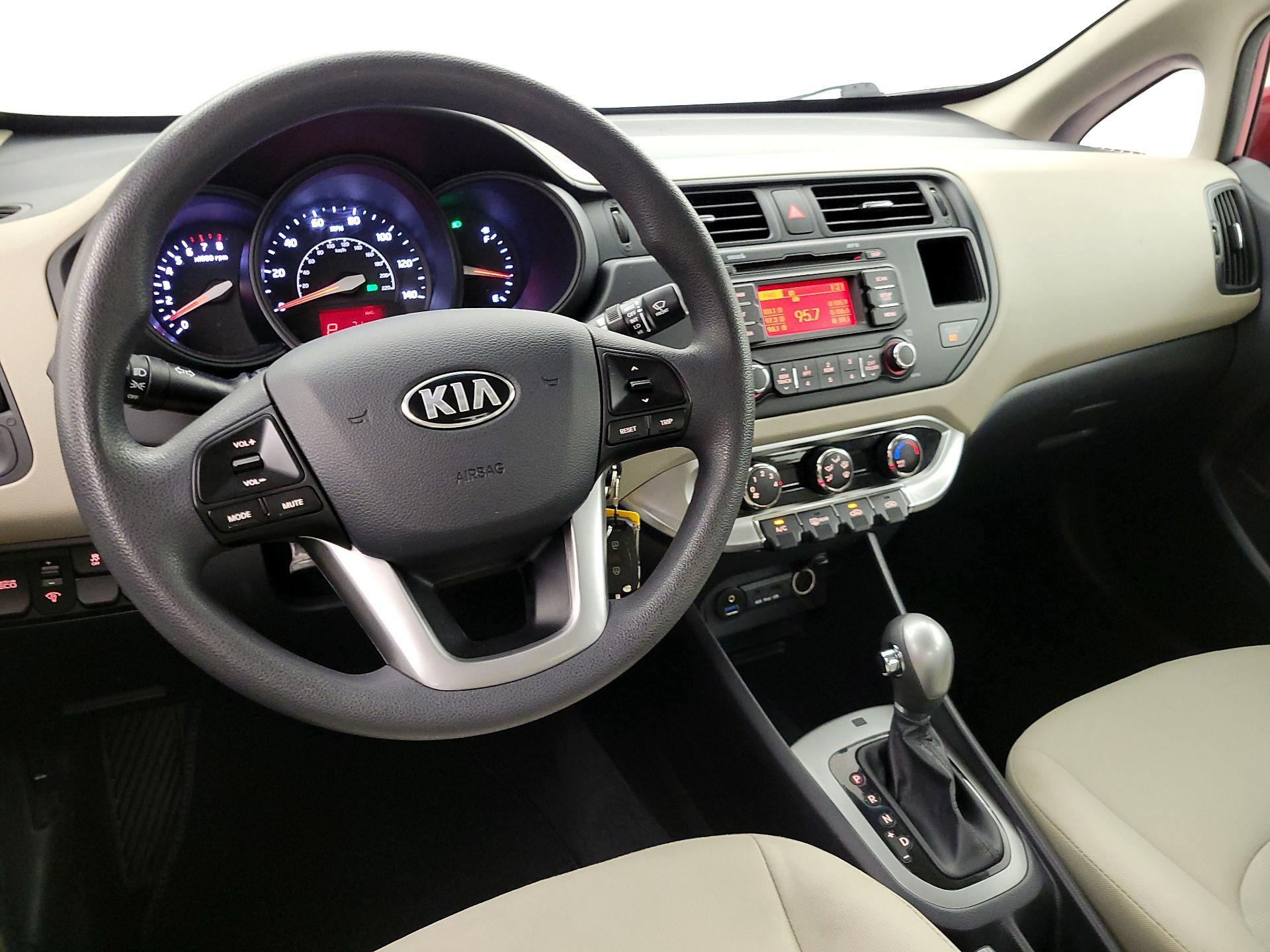 Thumbnail: 2013 Kia Rio - 9