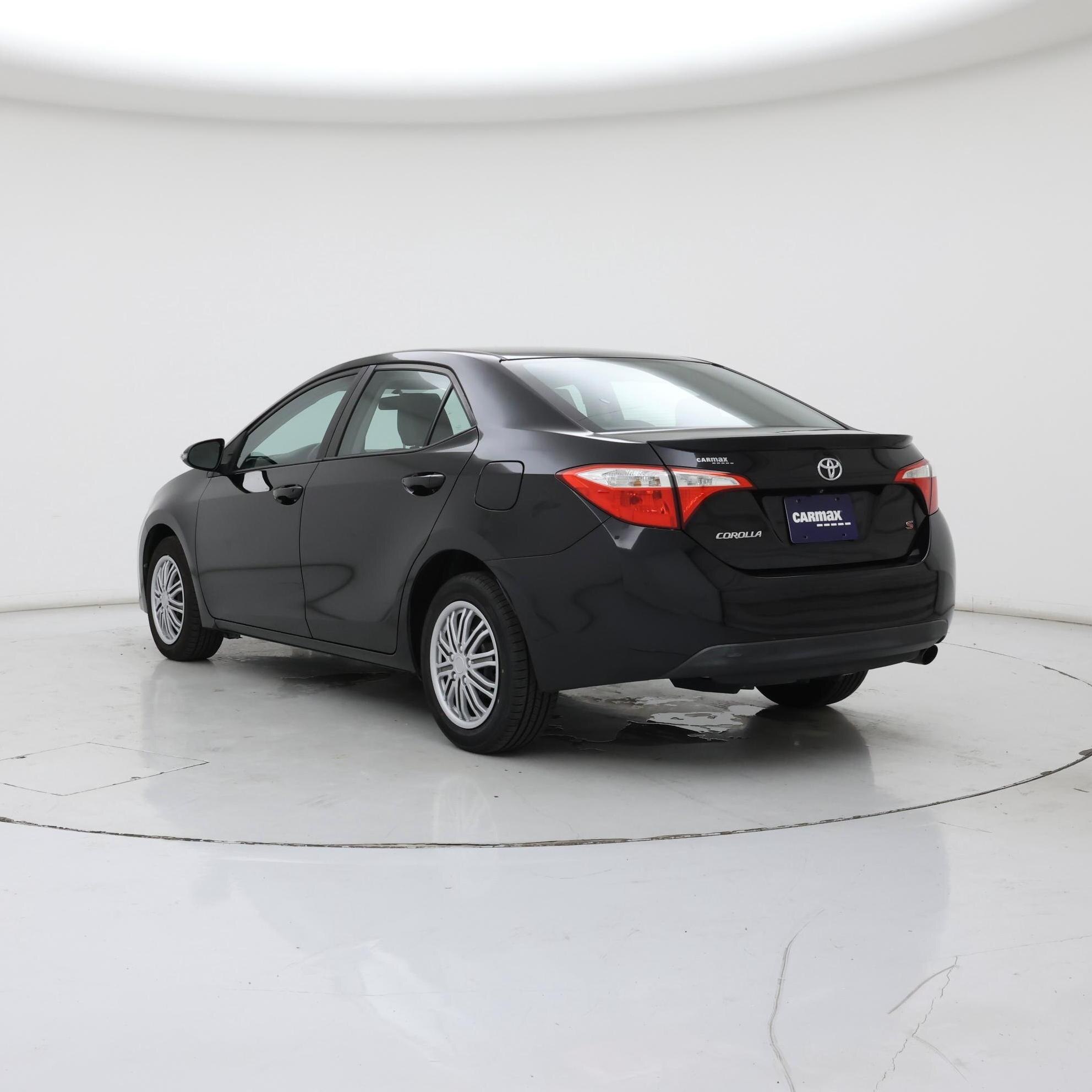 Thumbnail: 2015 Toyota Corolla - 2