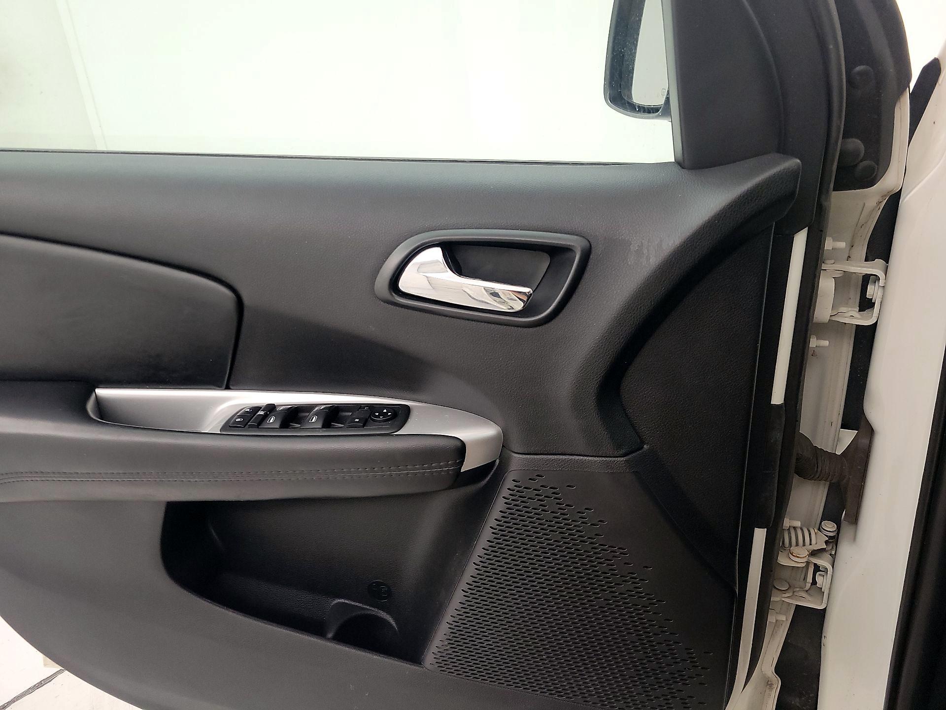 Thumbnail: 2019 Dodge Journey - 12
