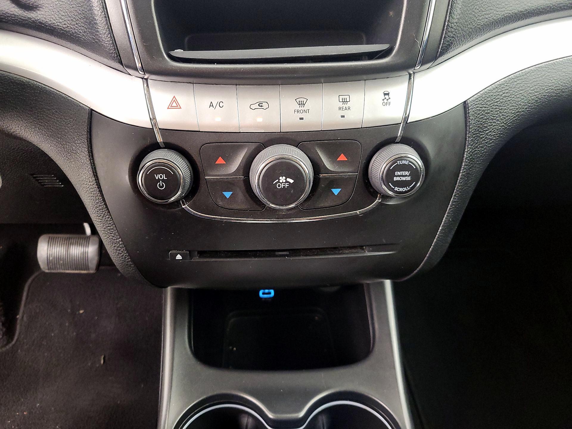 Thumbnail: 2019 Dodge Journey - 16