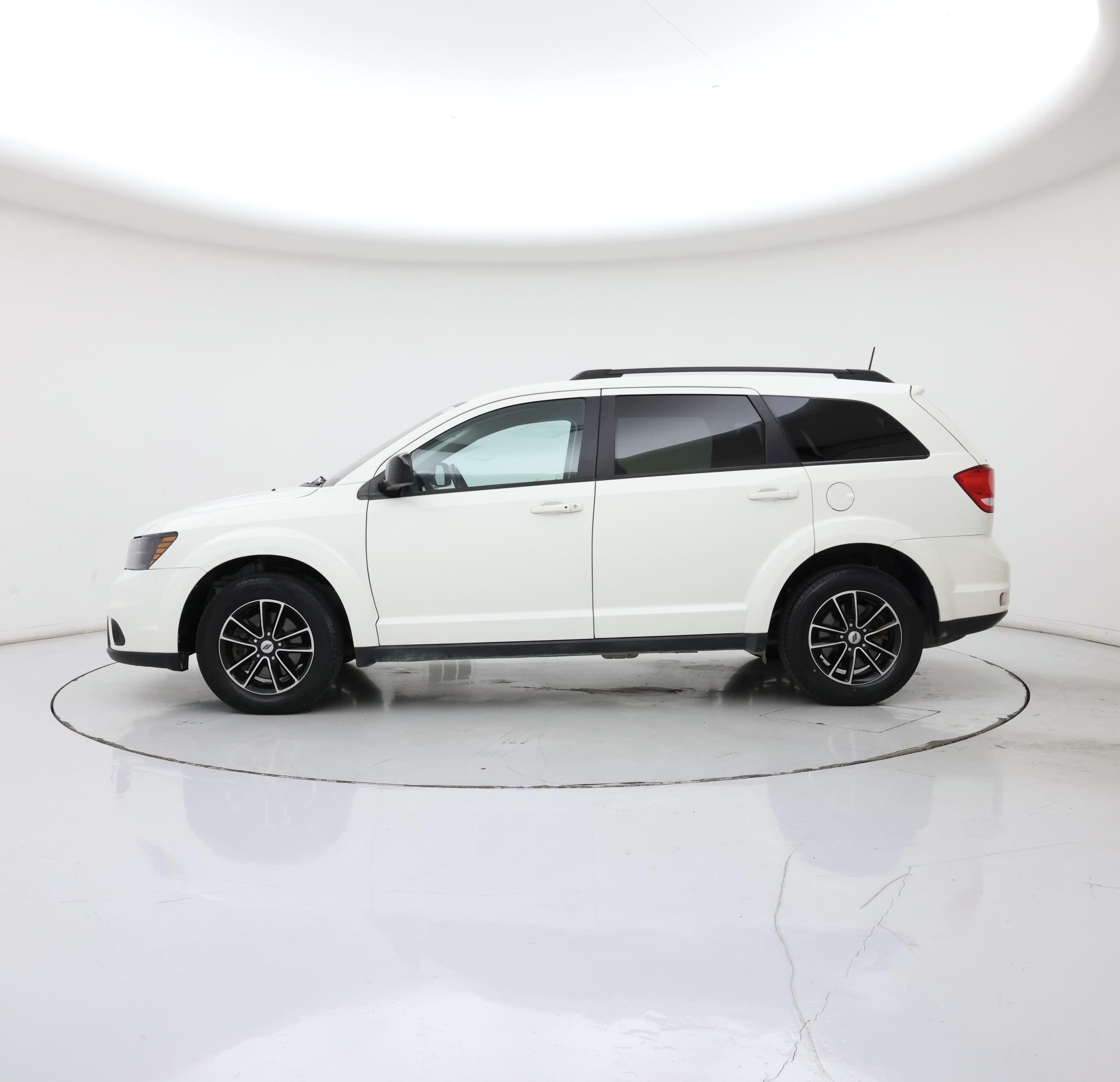 Thumbnail: 2019 Dodge Journey - 3