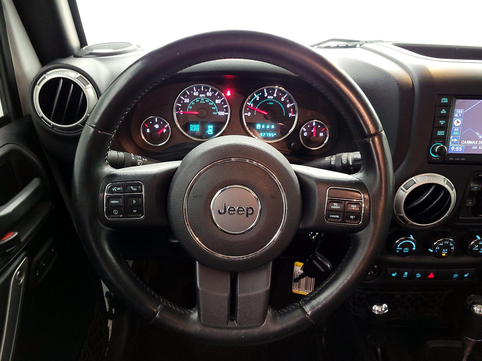Thumbnail: 2015 Jeep Wrangler - 10