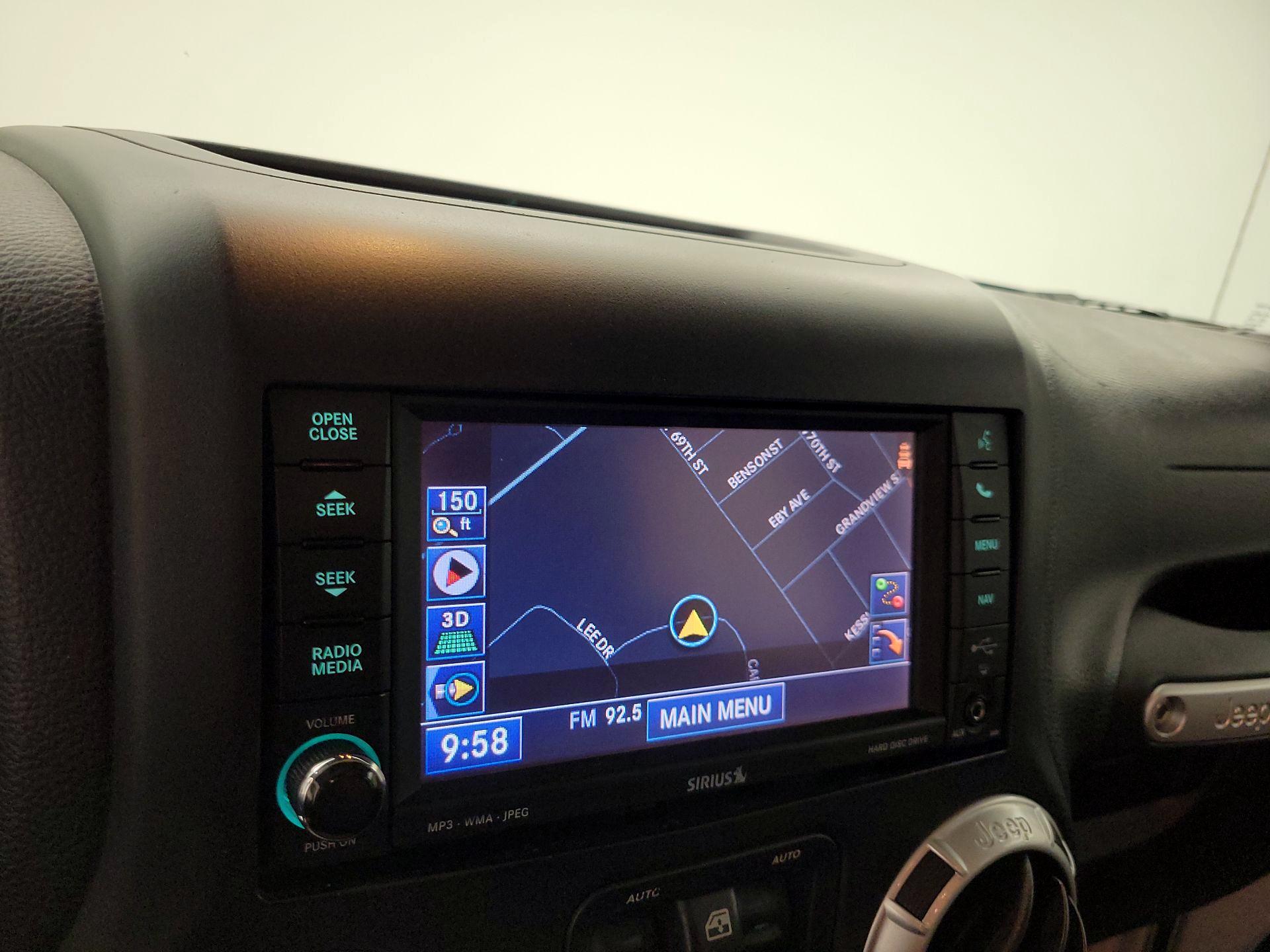 Thumbnail: 2015 Jeep Wrangler - 14