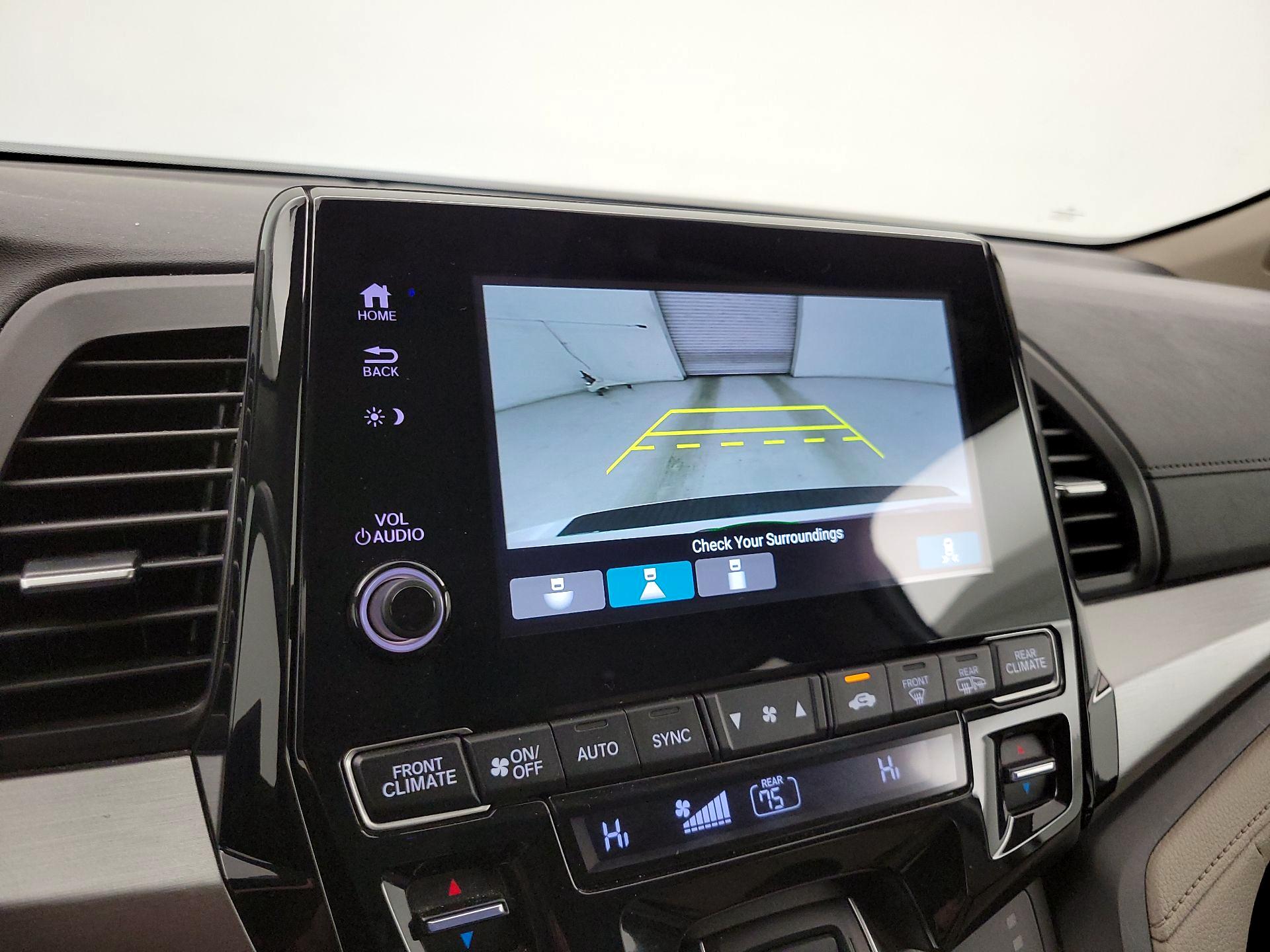 Thumbnail: 2023 Honda Odyssey - 14