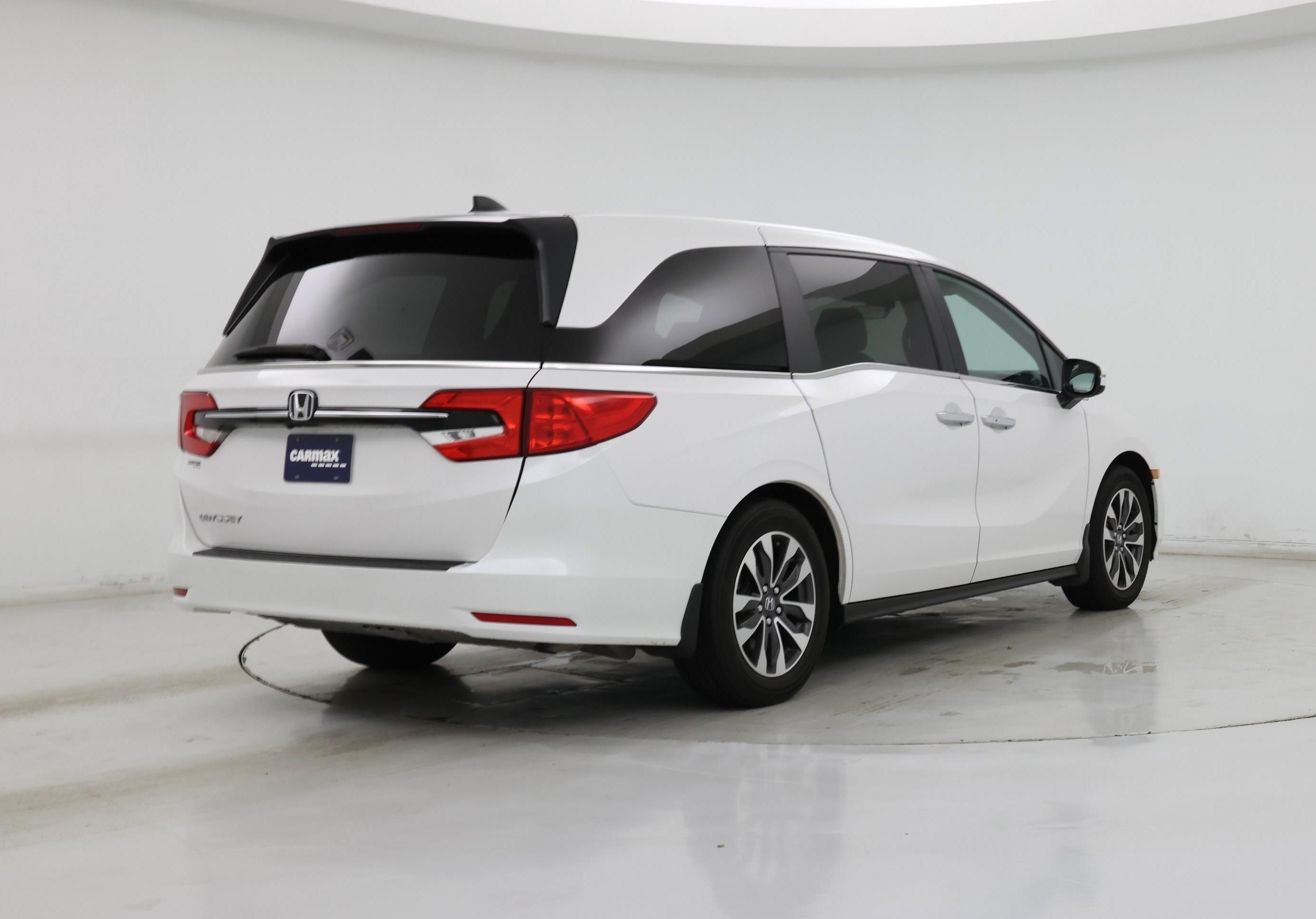 Thumbnail: 2023 Honda Odyssey - 8