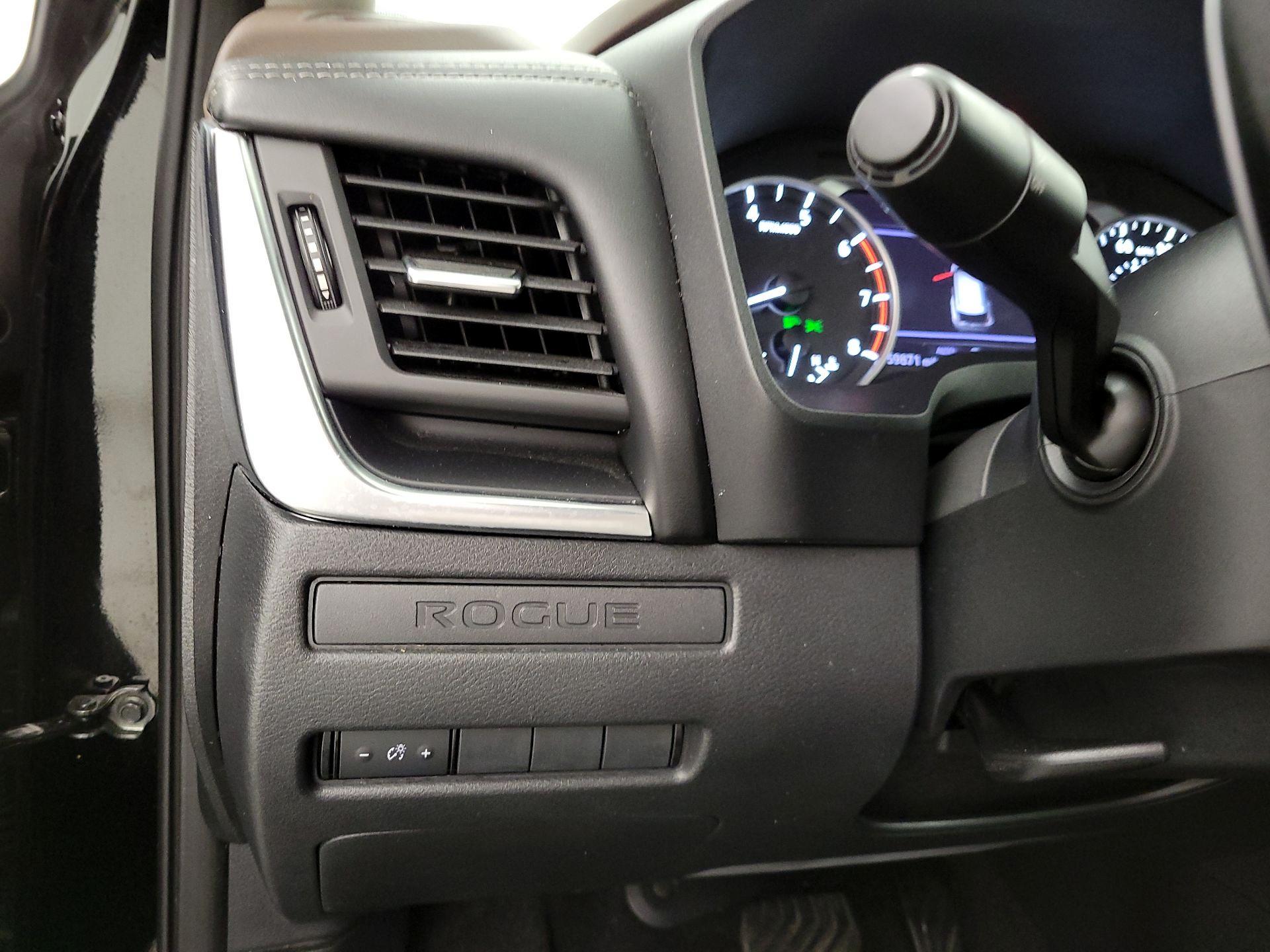 Thumbnail: 2023 Nissan Rogue - 13