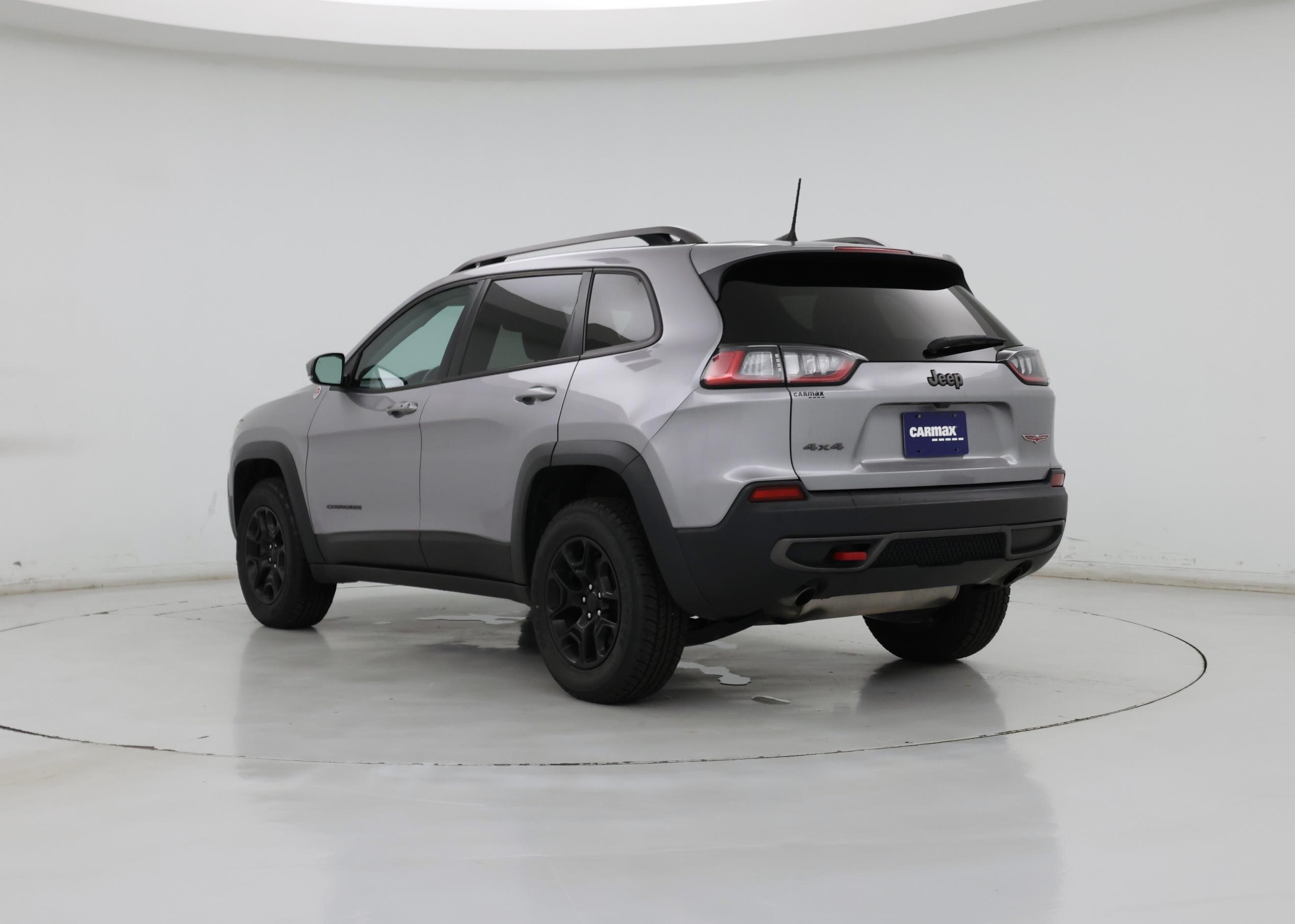 Thumbnail: 2019 Jeep Cherokee - 2