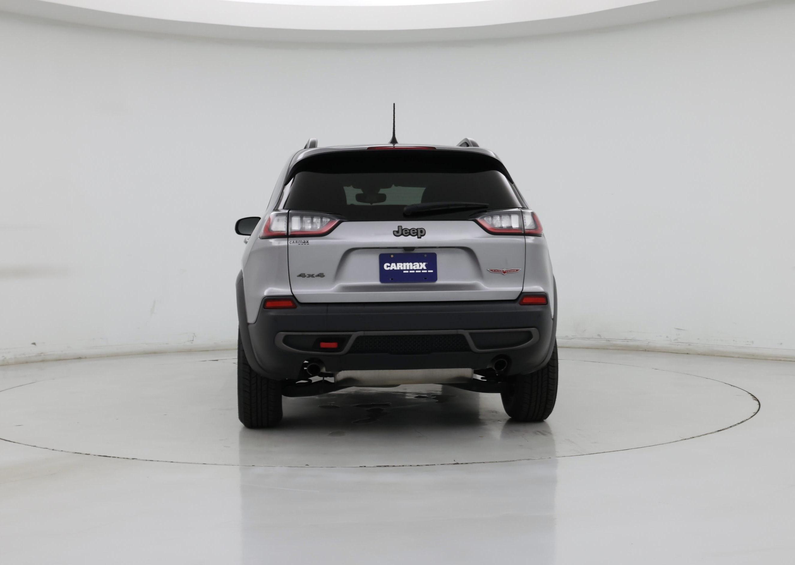 Thumbnail: 2019 Jeep Cherokee - 6