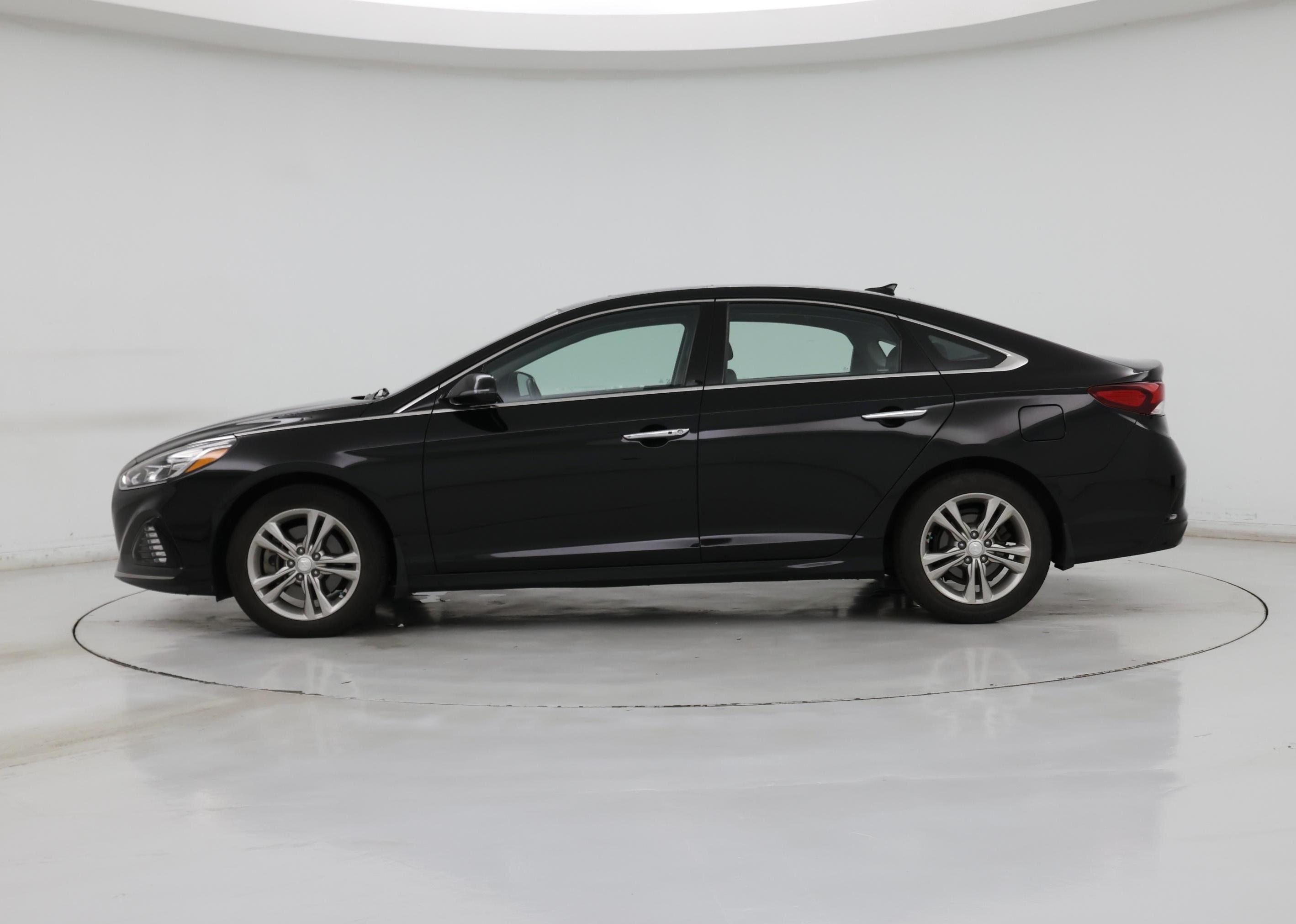 Thumbnail: 2019 Hyundai Sonata - 3