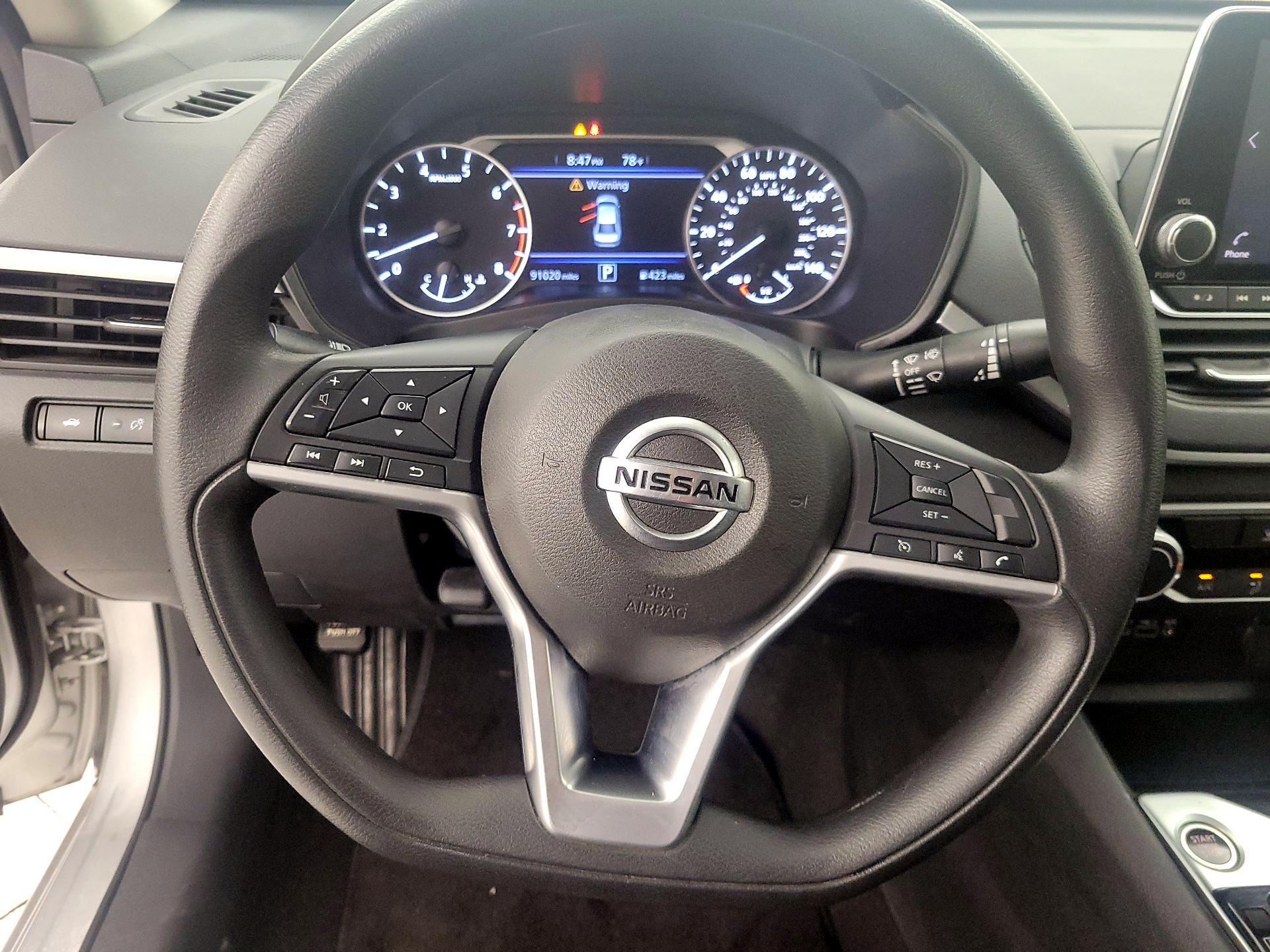 Thumbnail: 2019 Nissan Altima - 10