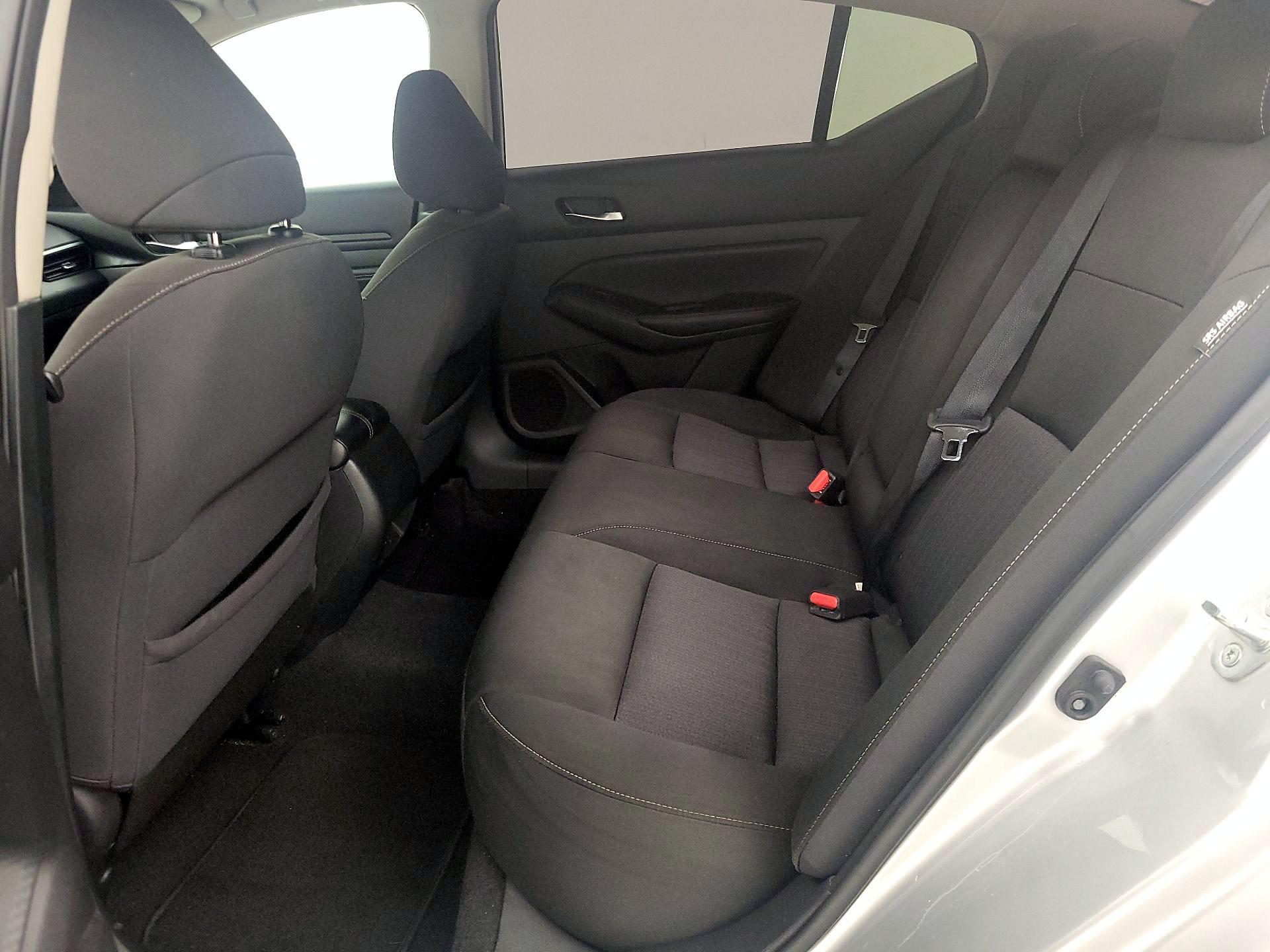 Thumbnail: 2019 Nissan Altima - 19