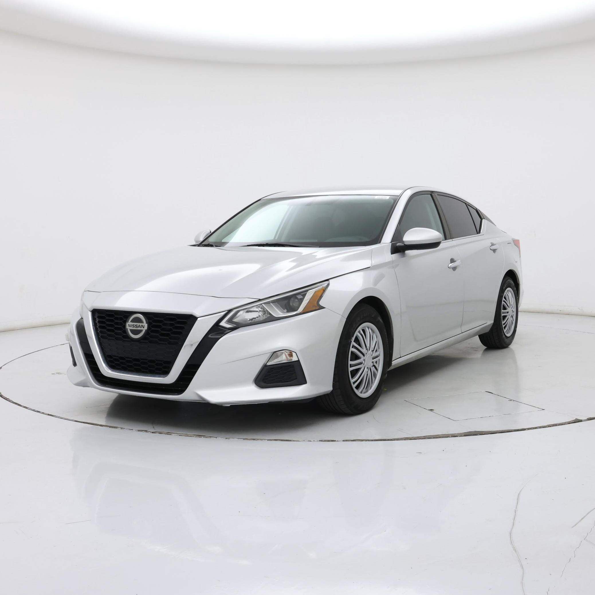 Thumbnail: 2019 Nissan Altima - 4
