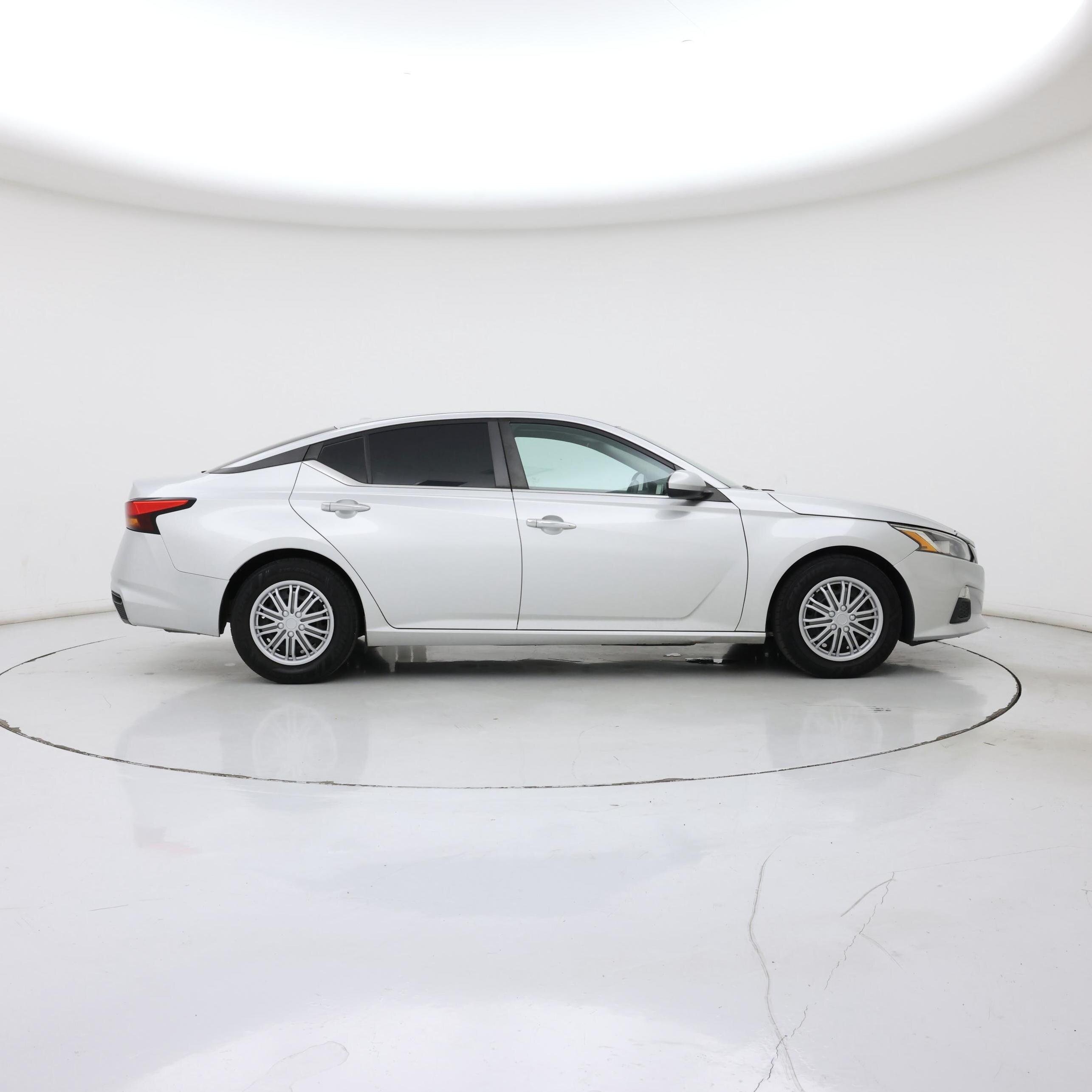 Thumbnail: 2019 Nissan Altima - 7