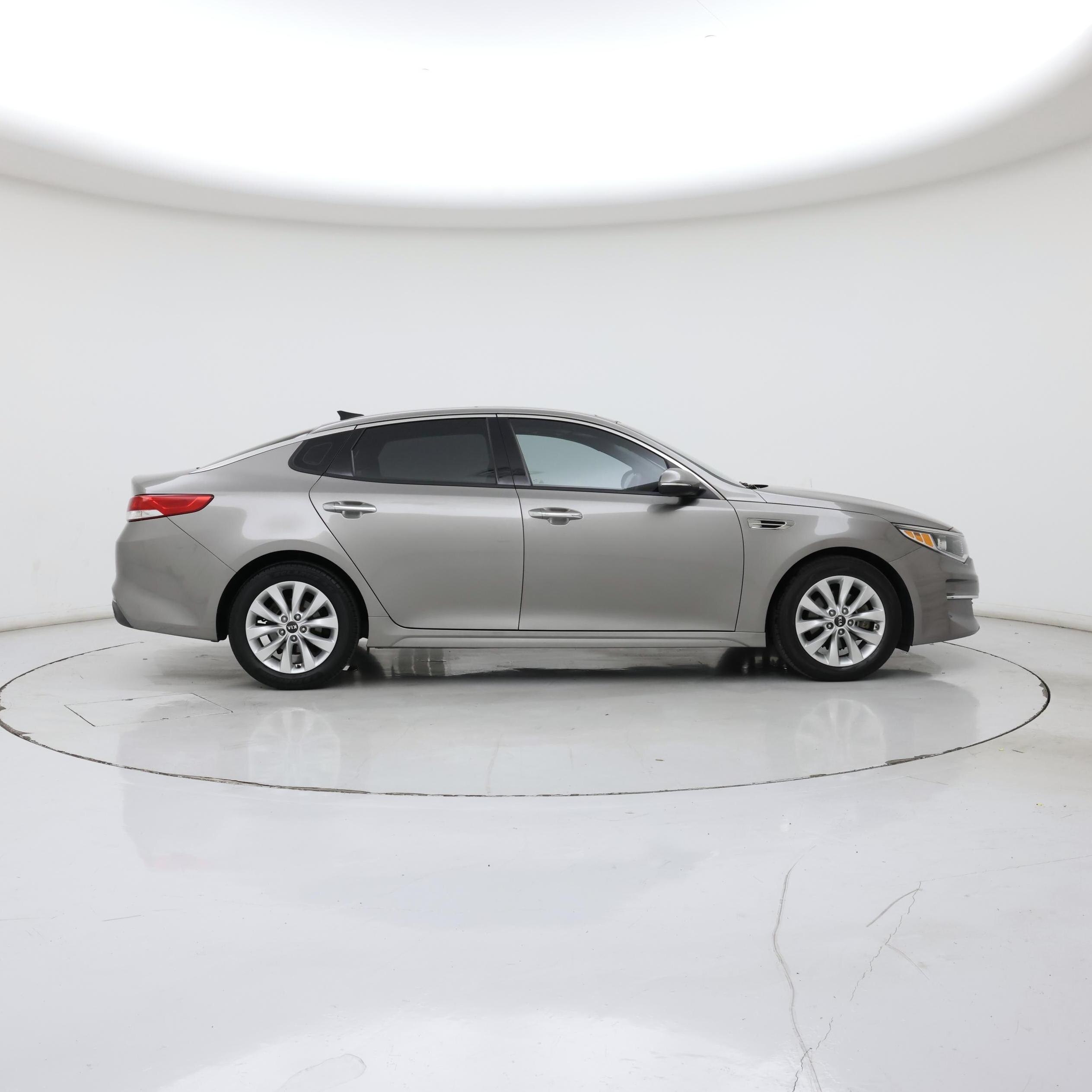 Thumbnail: 2018 Kia Optima - 7