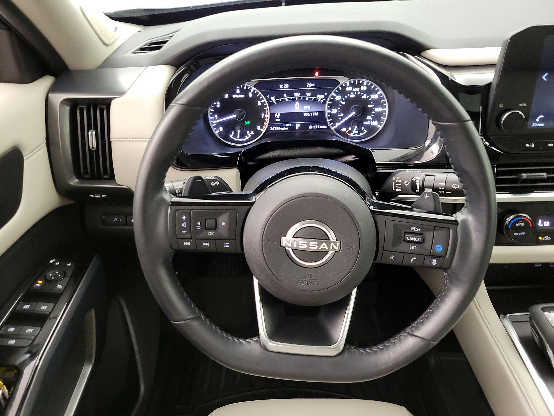 Thumbnail: 2023 Nissan Pathfinder - 10