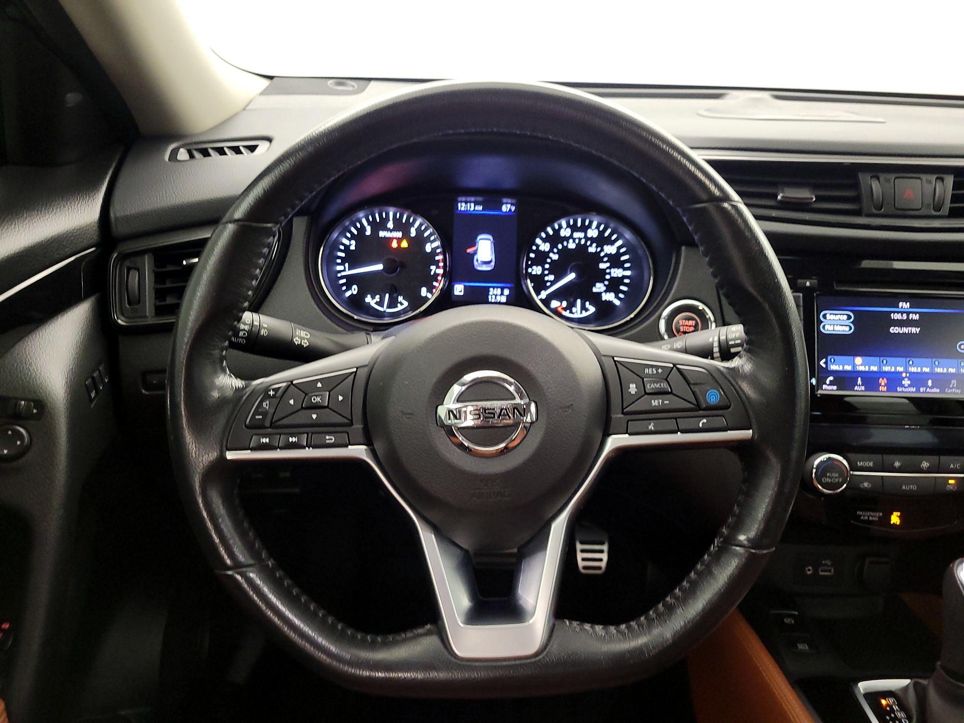Thumbnail: 2018 Nissan Rogue - 10