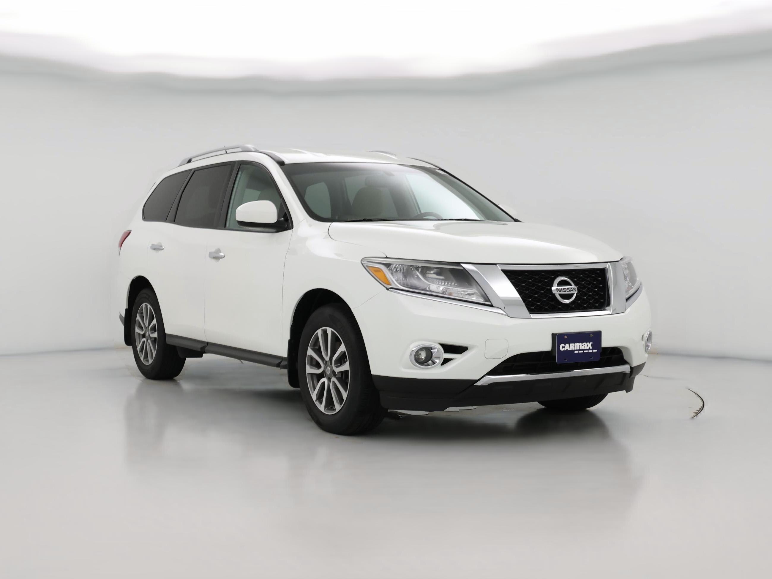 Thumbnail: 2016 Nissan Pathfinder - 1