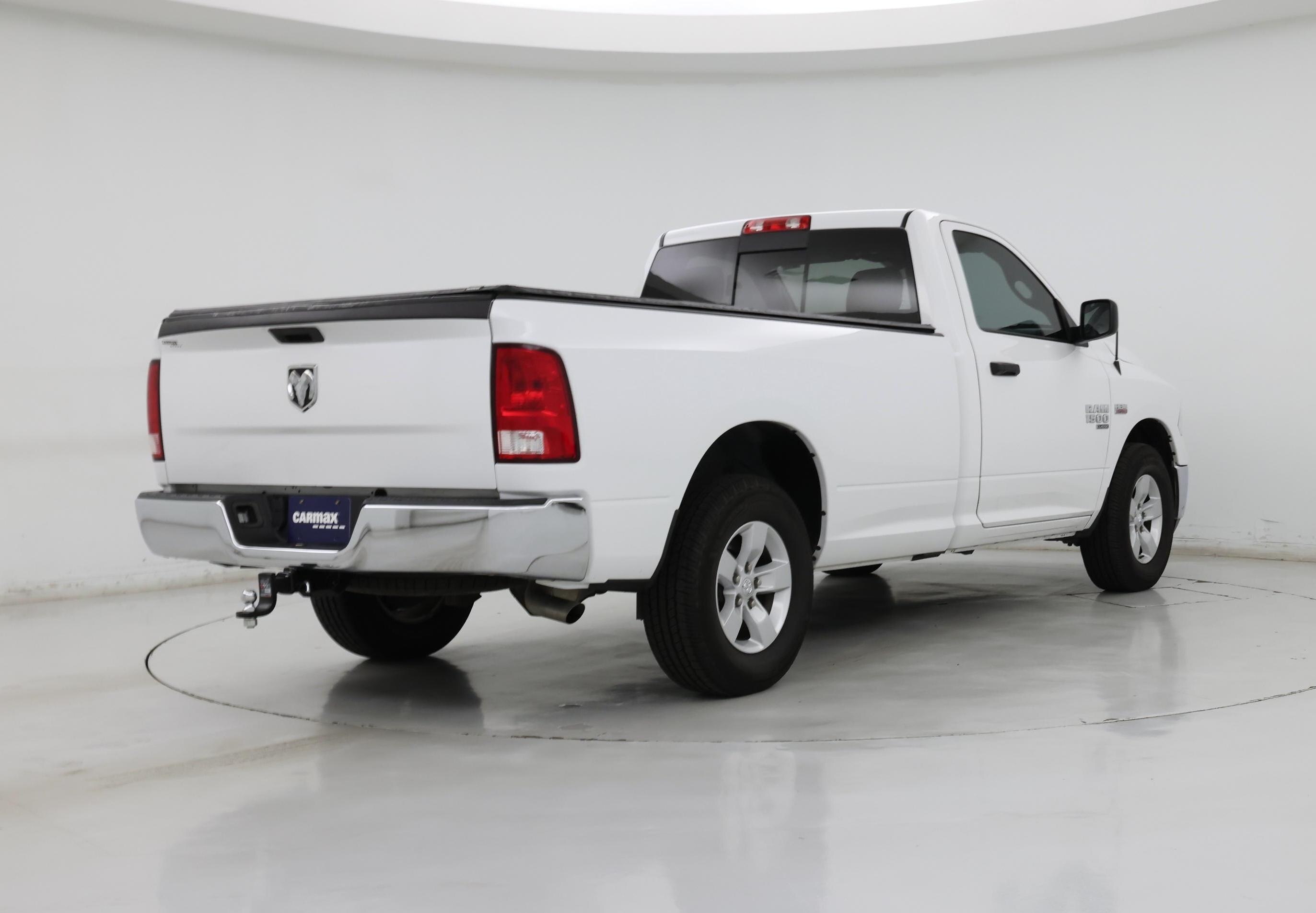 Thumbnail: 2019 RAM 1500 Classic - 8