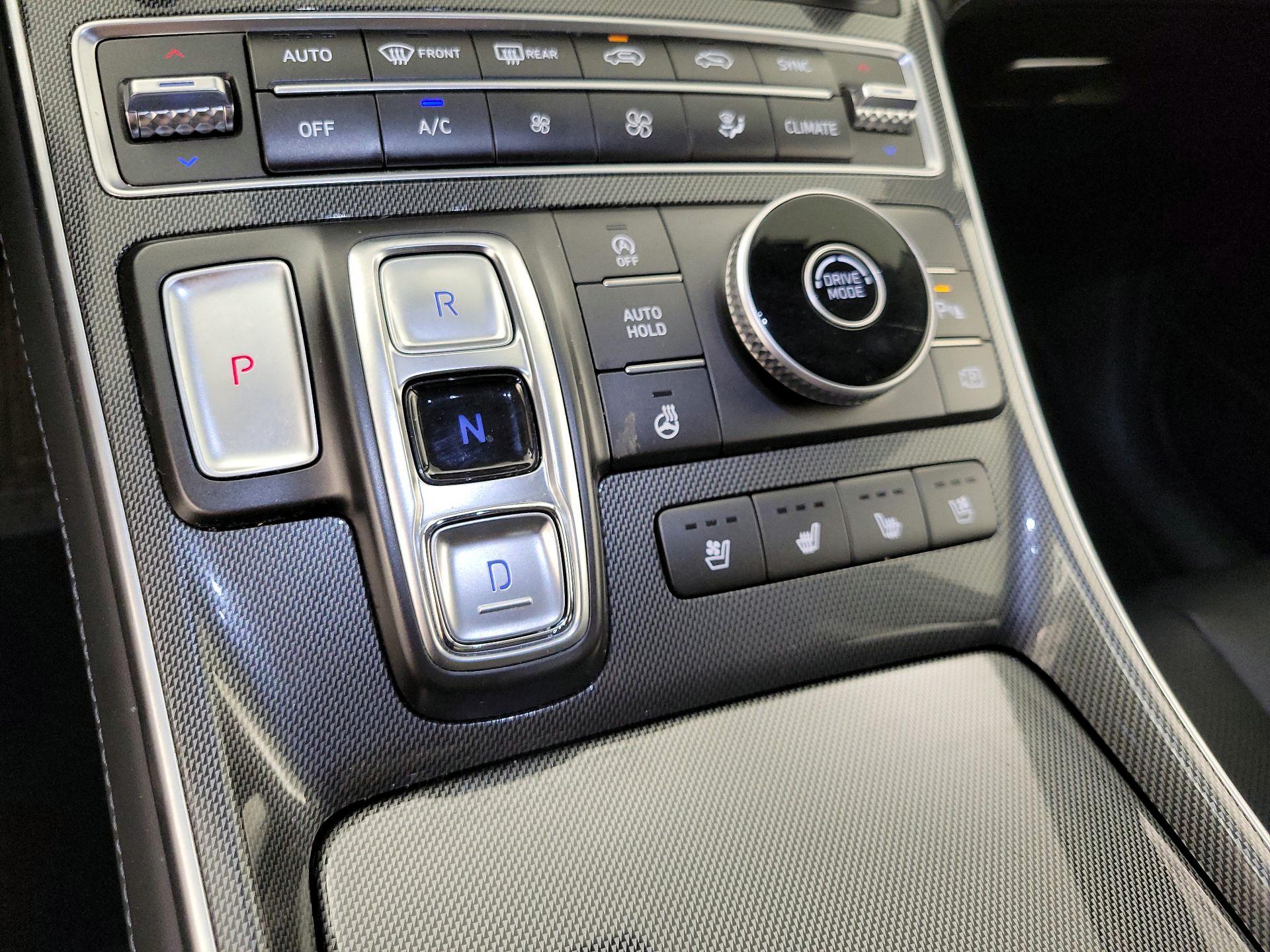 Thumbnail: 2023 Hyundai Santa Fe - 18