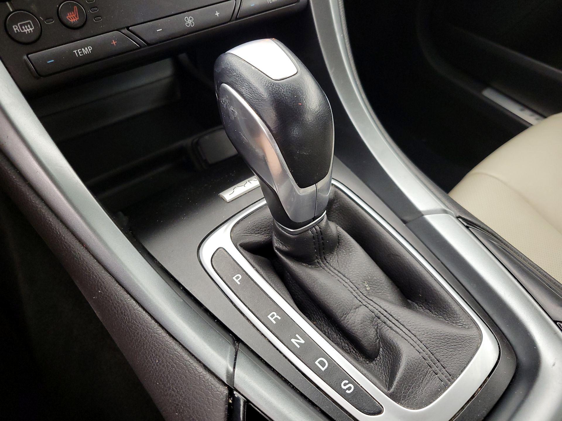 Thumbnail: 2016 Ford Fusion - 17