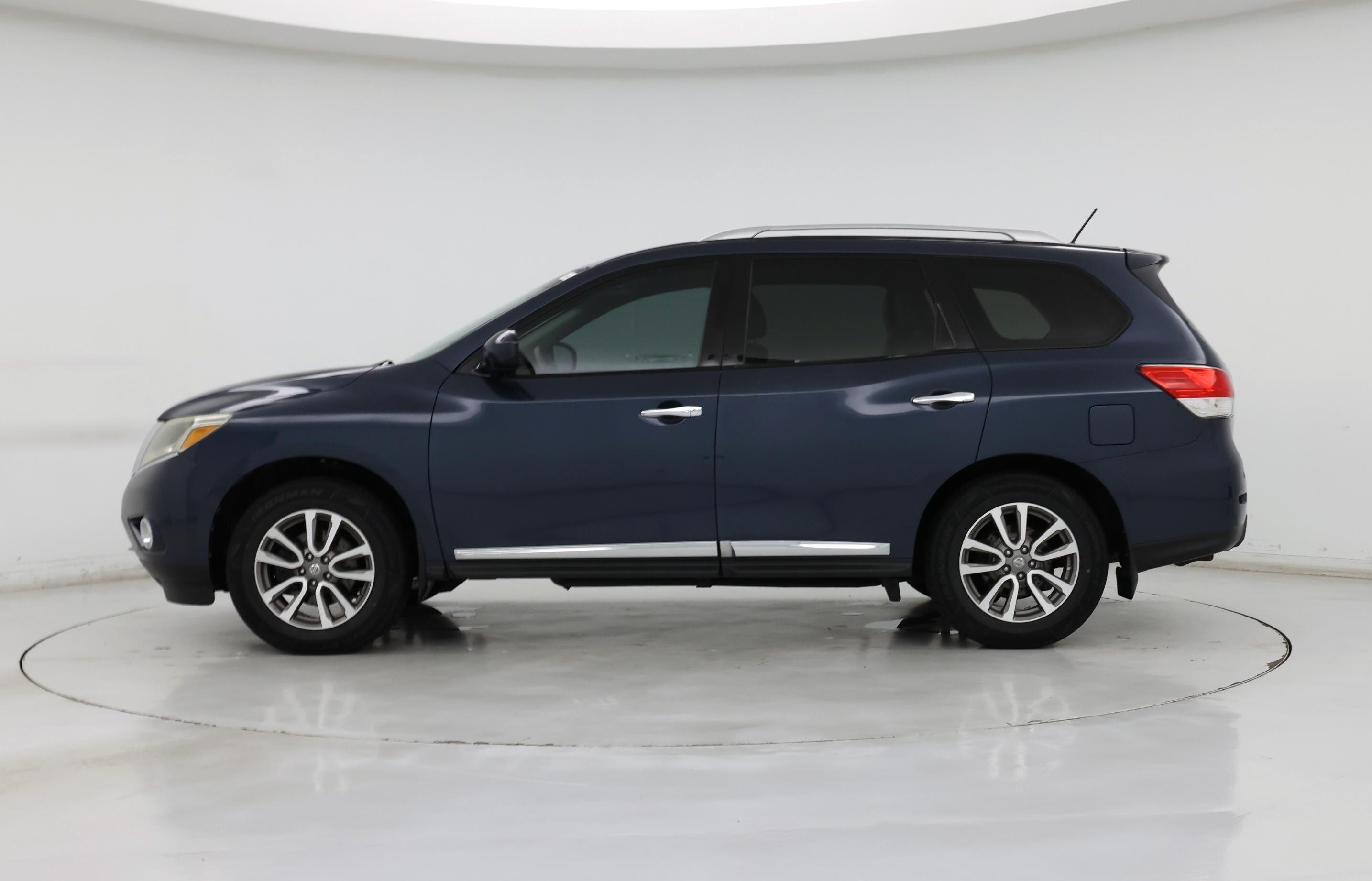 Thumbnail: 2014 Nissan Pathfinder - 3
