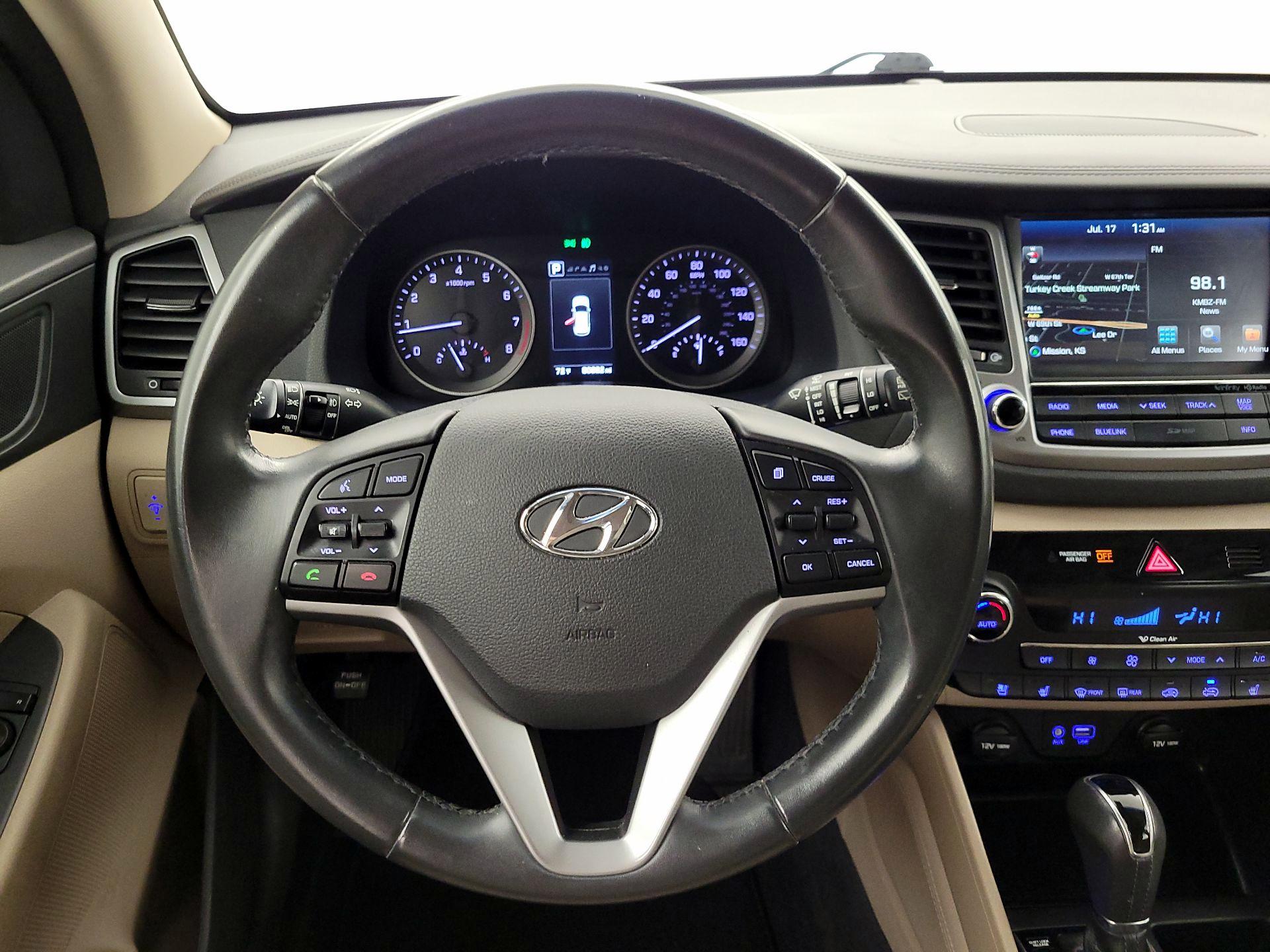 Thumbnail: 2017 Hyundai Tucson - 10