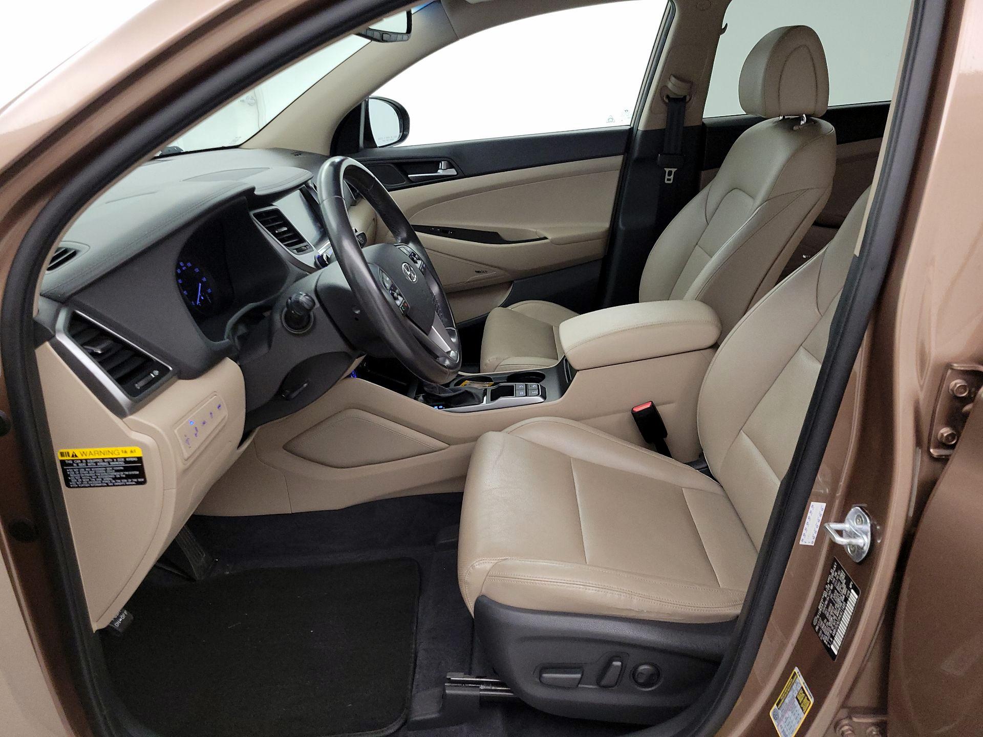 Thumbnail: 2017 Hyundai Tucson - 11