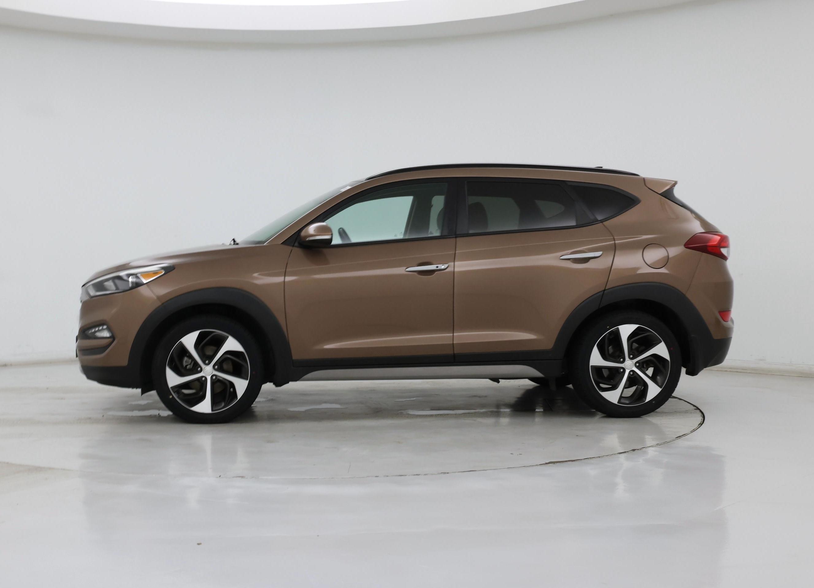 Thumbnail: 2017 Hyundai Tucson - 3
