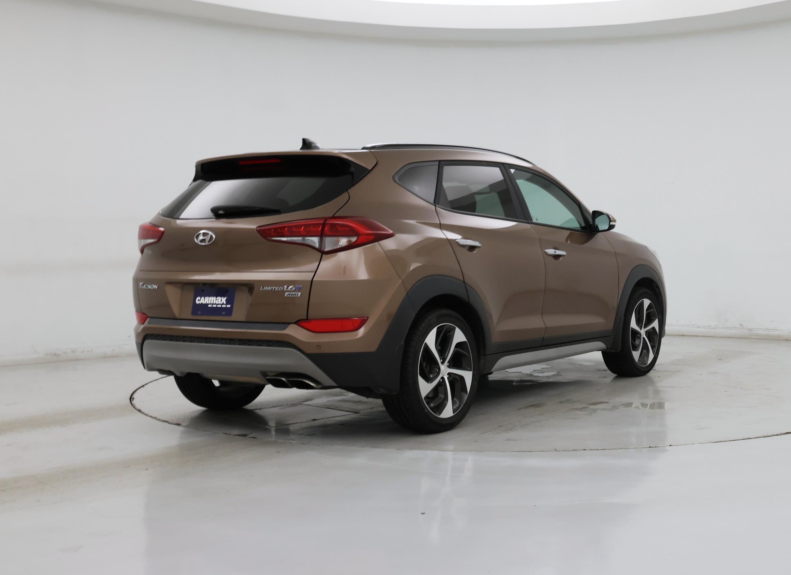 Thumbnail: 2017 Hyundai Tucson - 8