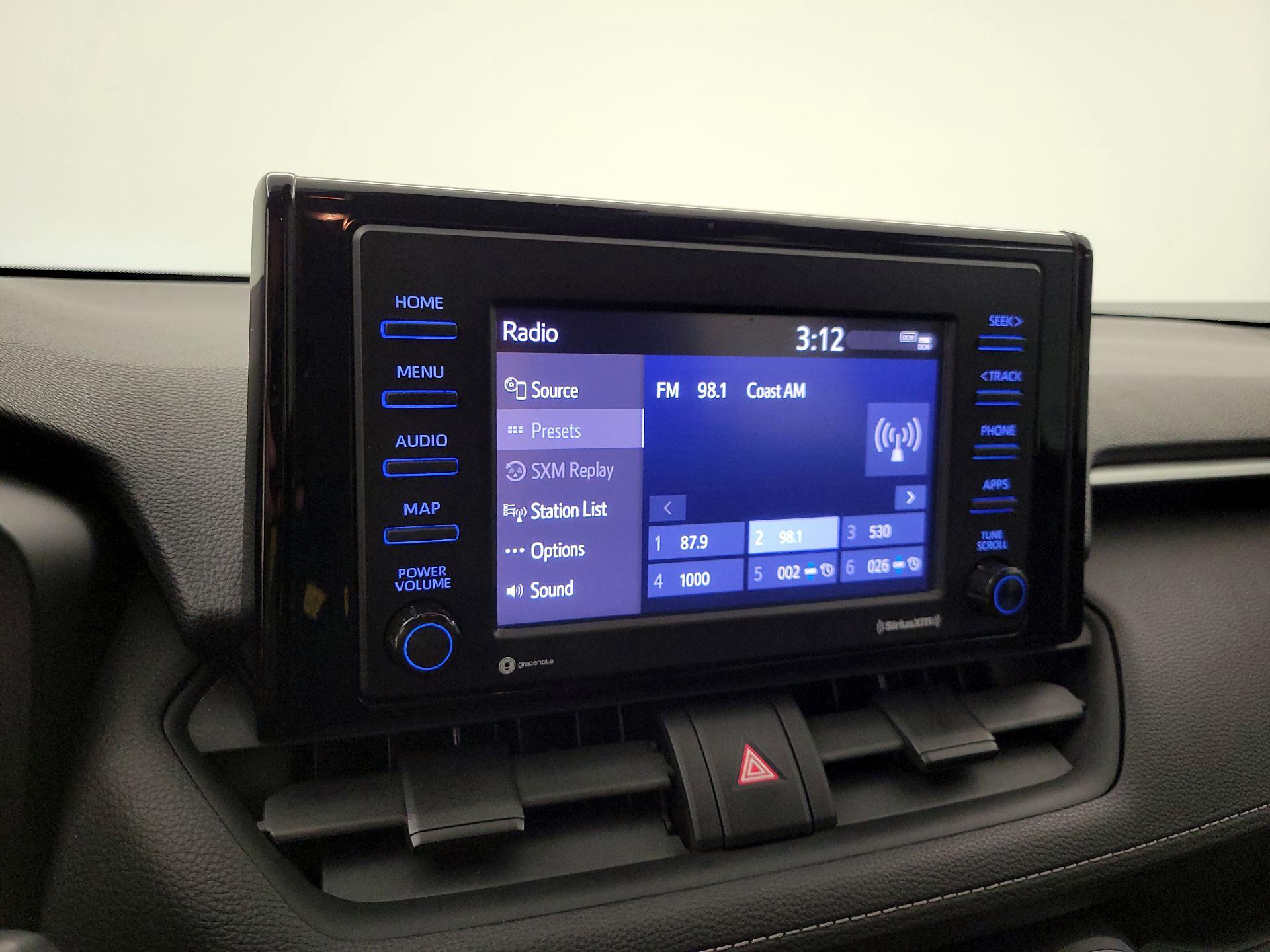 Thumbnail: 2020 Toyota RAV4 - 15