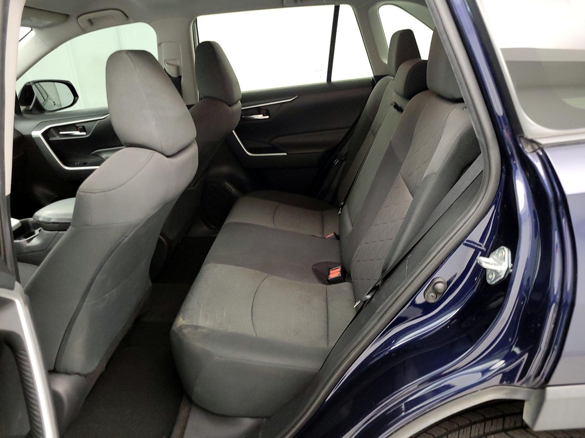 Thumbnail: 2020 Toyota RAV4 - 19