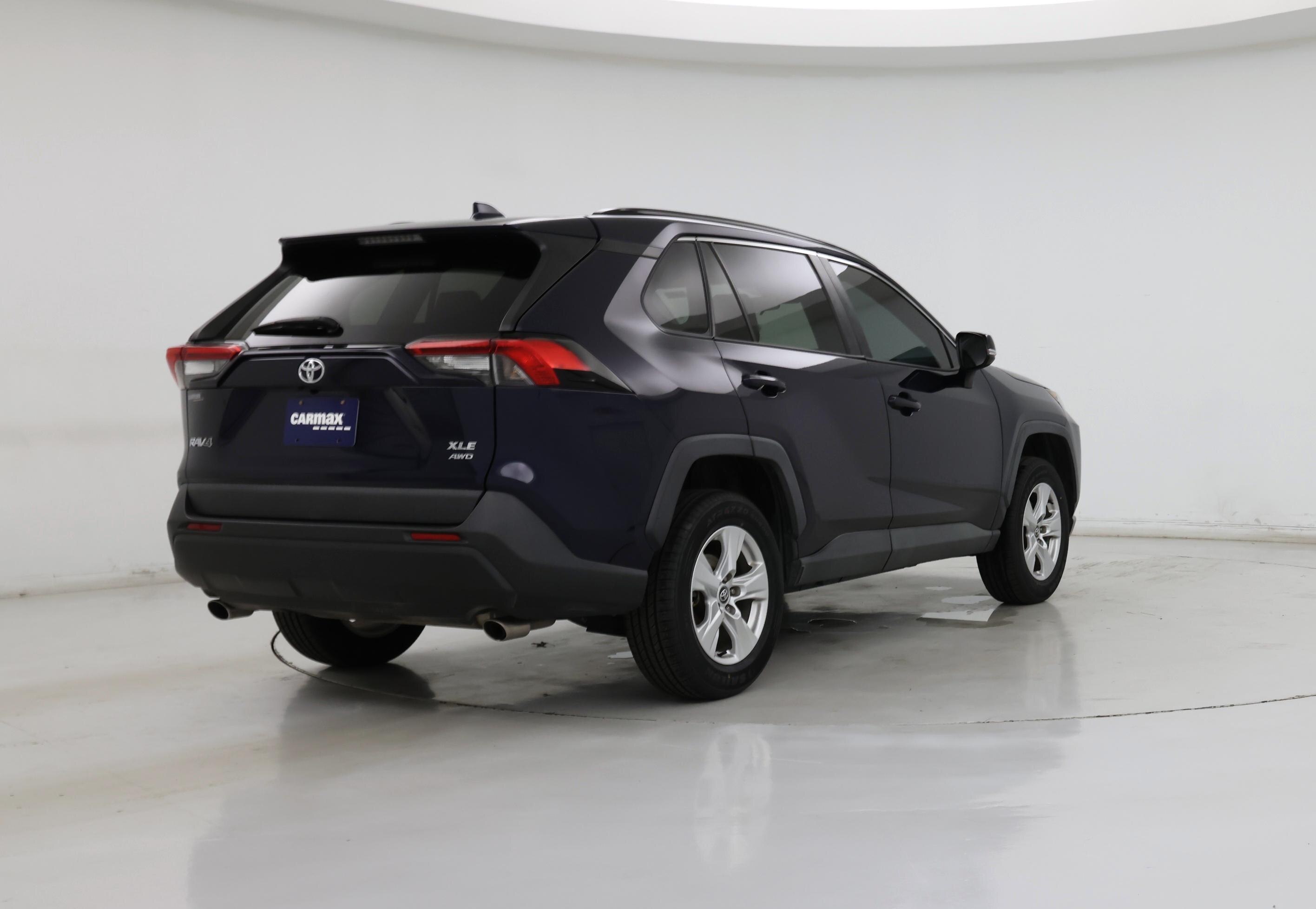Thumbnail: 2020 Toyota RAV4 - 8
