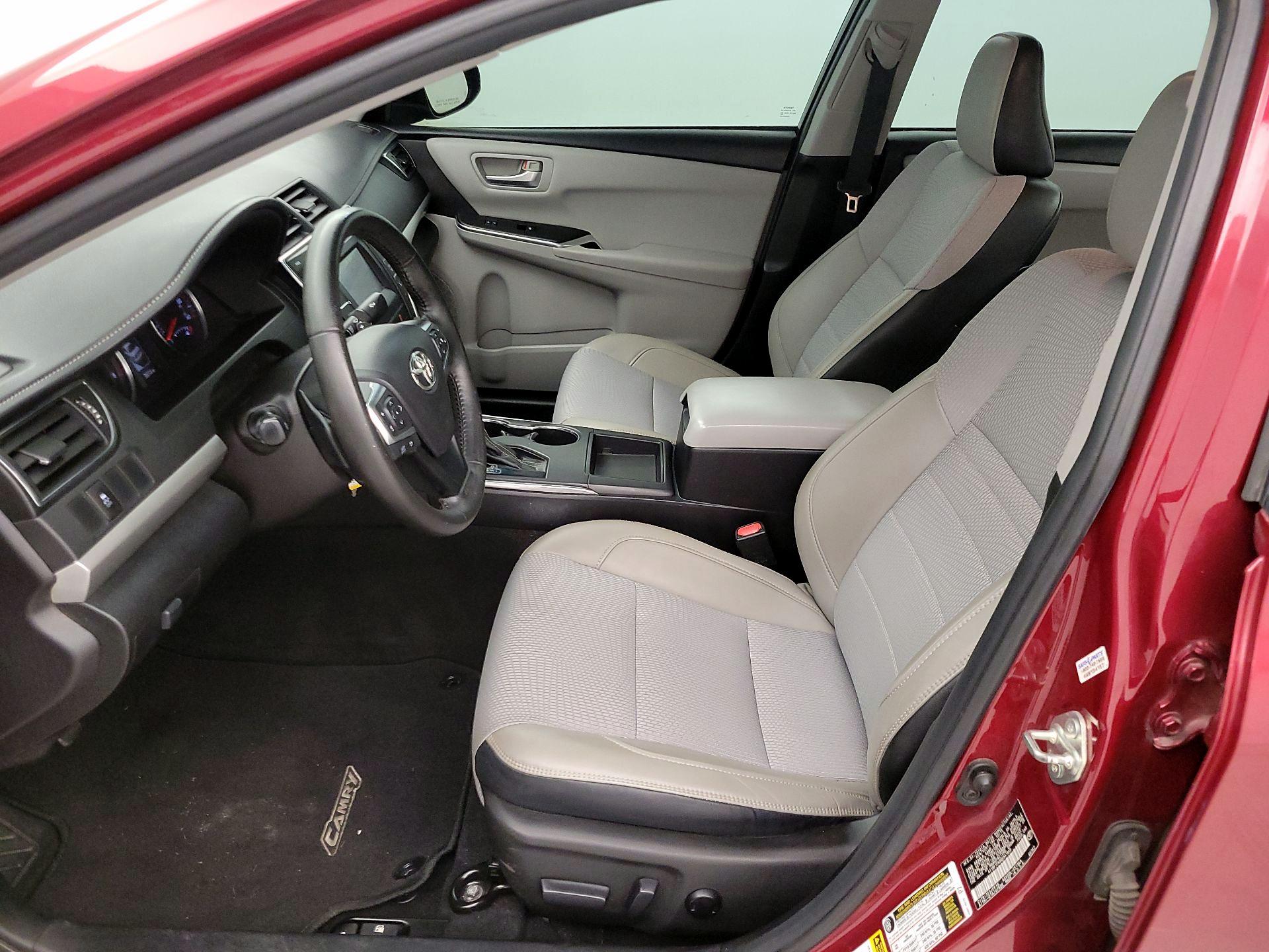 Thumbnail: 2016 Toyota Camry - 11