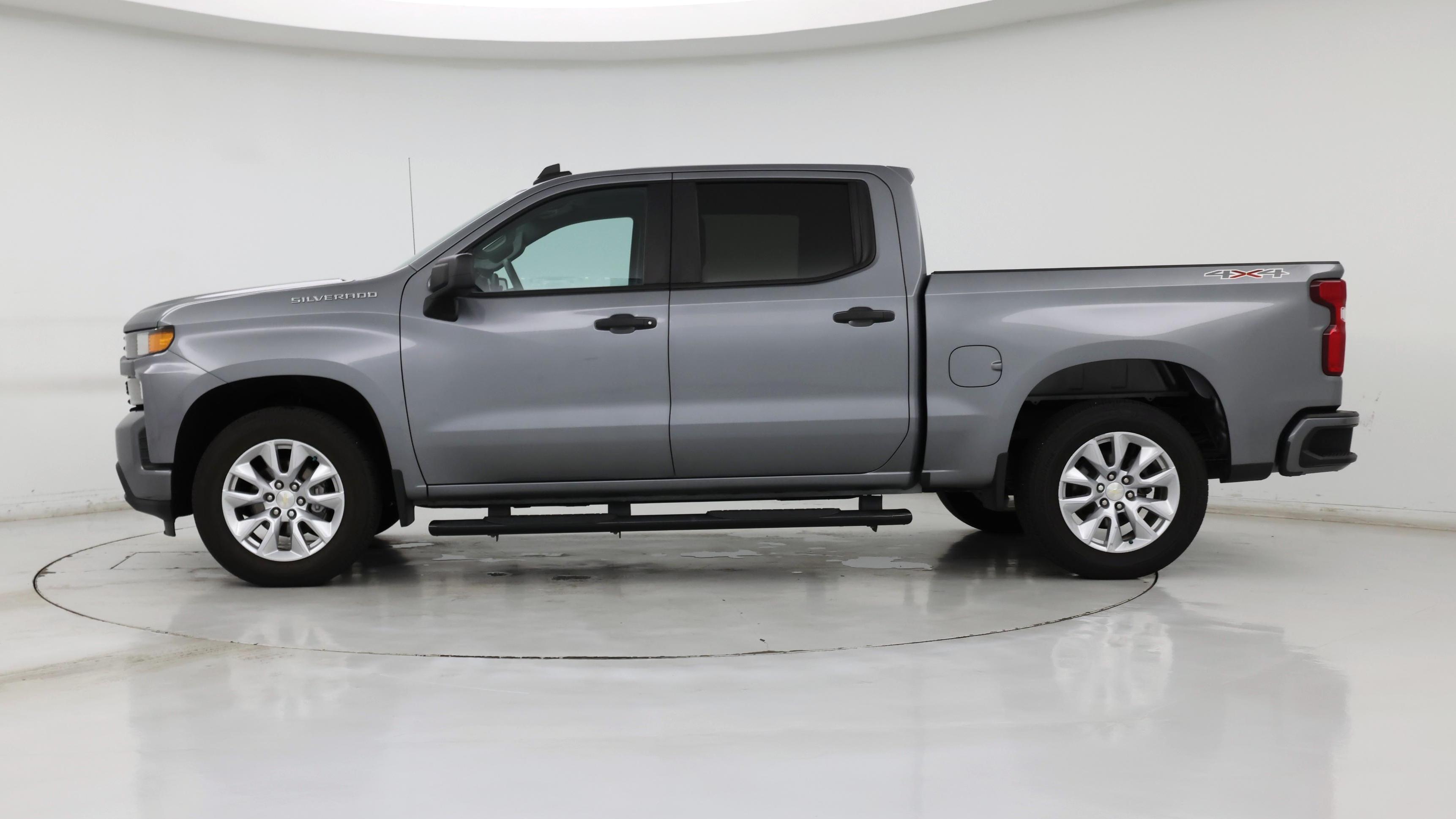 Thumbnail: 2020 Chevrolet Silverado 1500 - 3