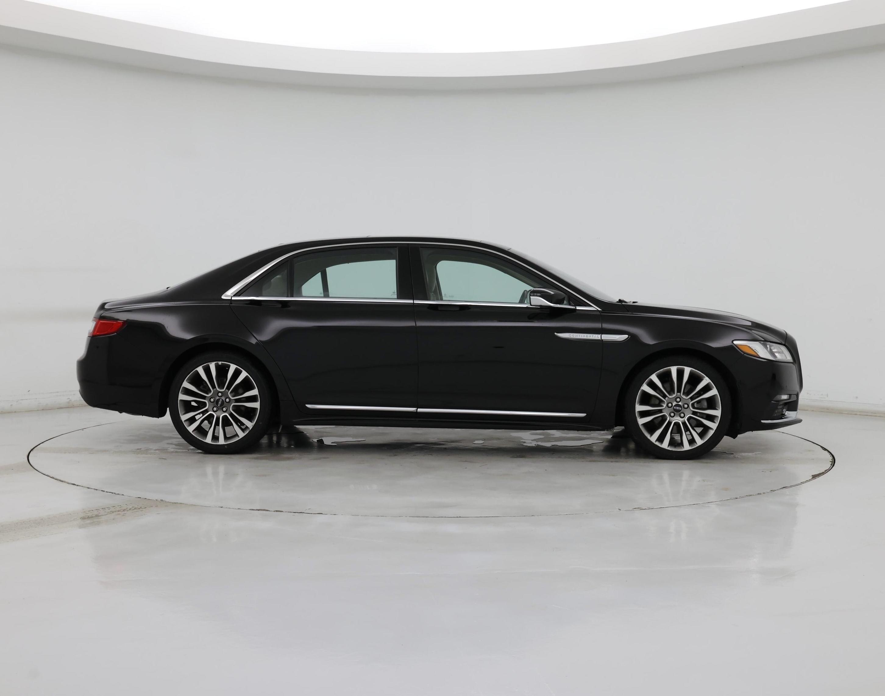 Thumbnail: 2017 Lincoln Continental - 7