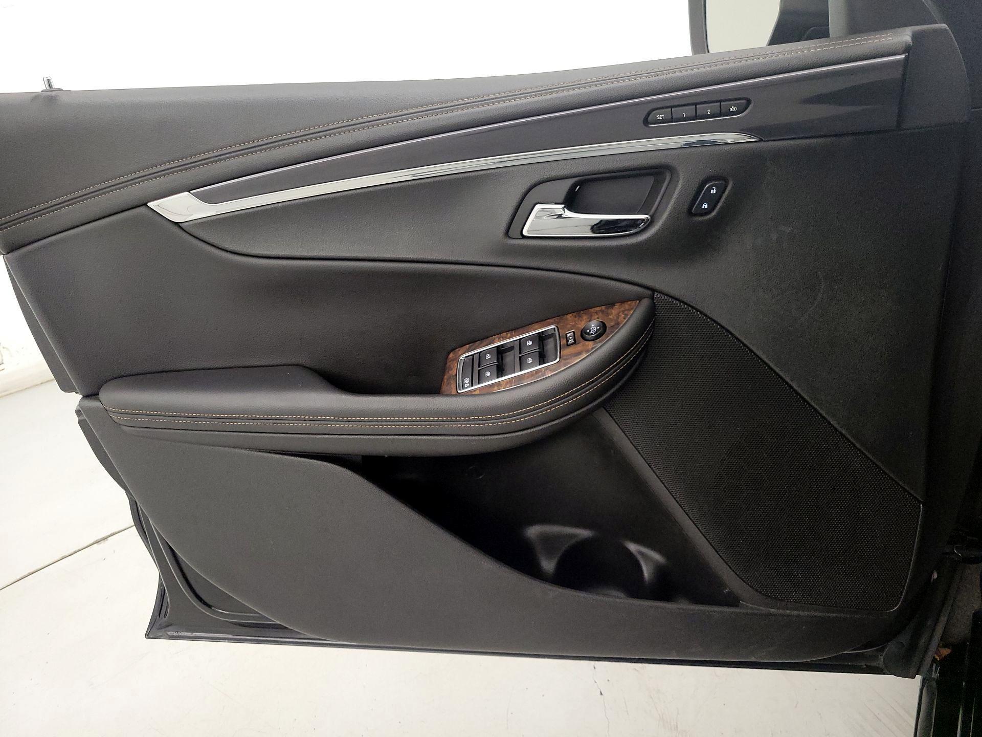 Thumbnail: 2014 Chevrolet Impala - 12