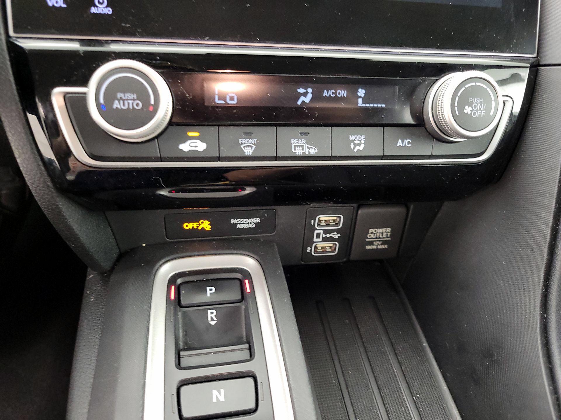 Thumbnail: 2019 Honda Insight - 16