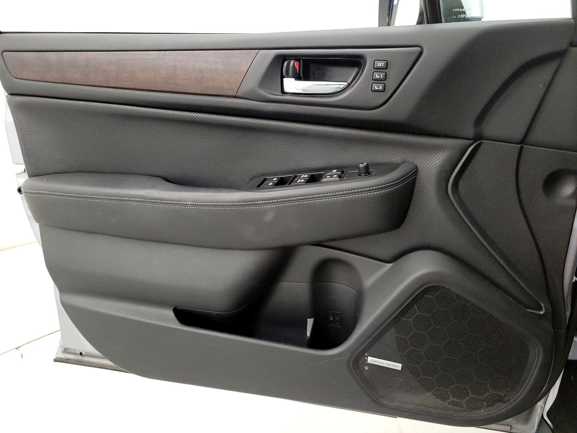 Thumbnail: 2015 Subaru Outback - 12
