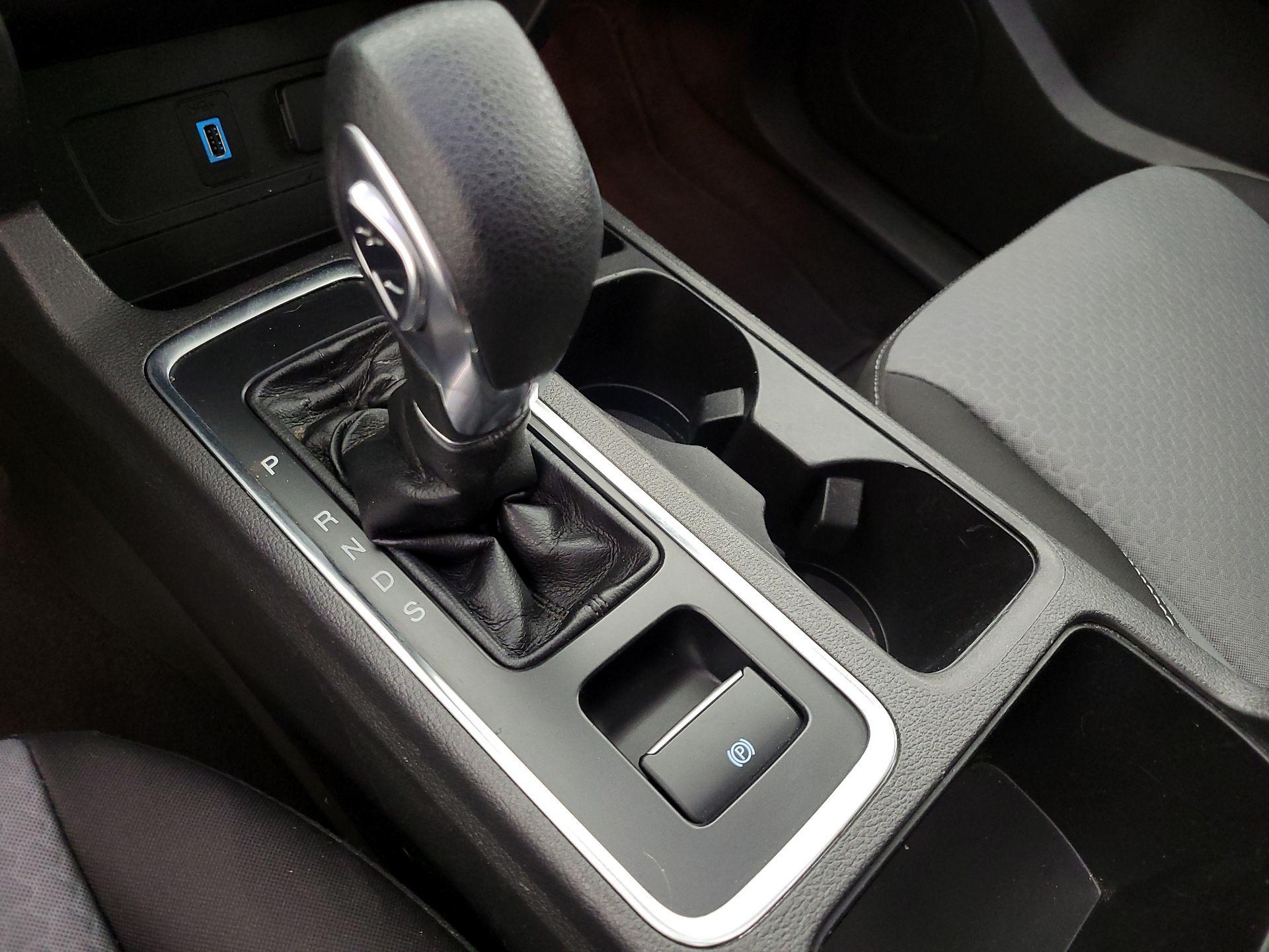 Thumbnail: 2019 Ford Escape - 17