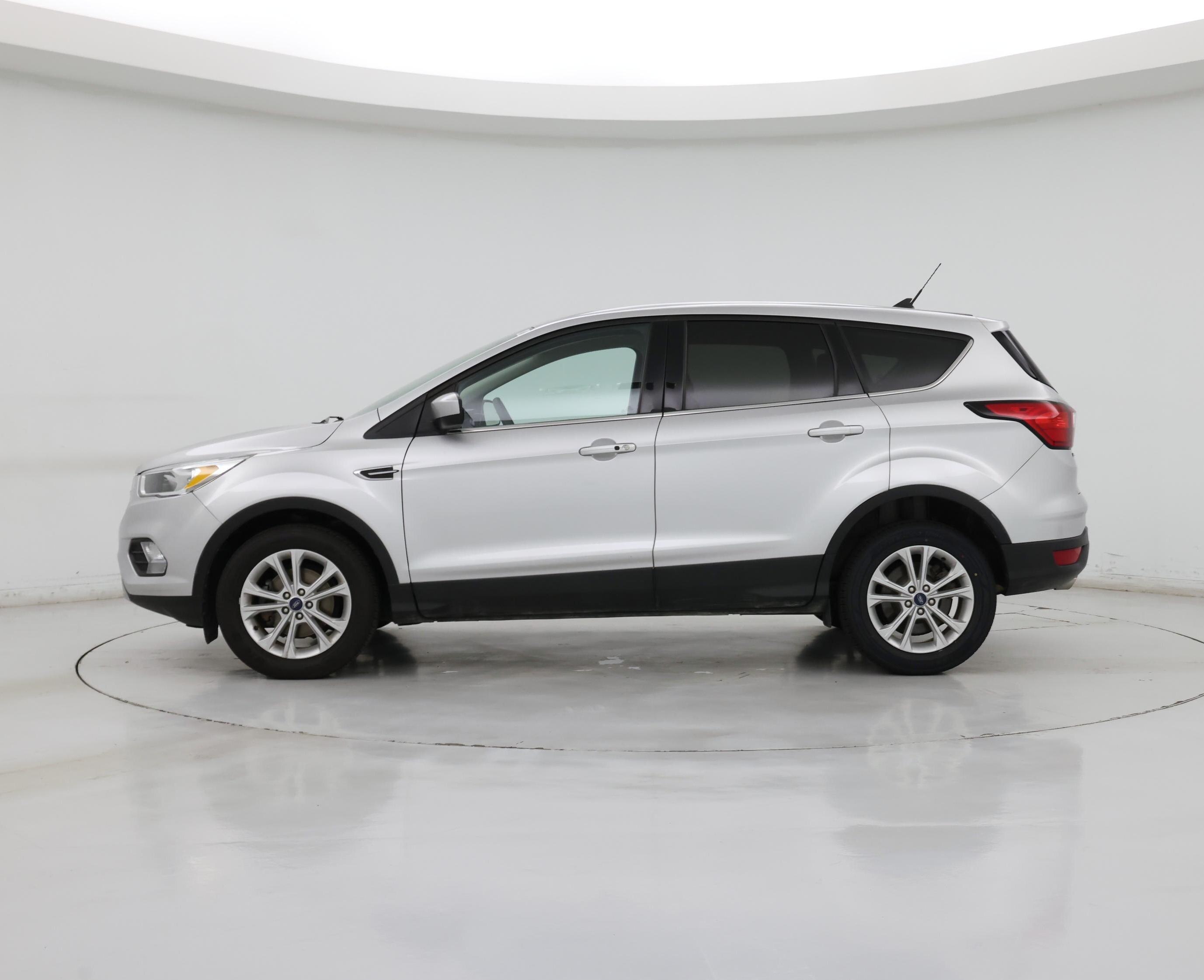 Thumbnail: 2019 Ford Escape - 3