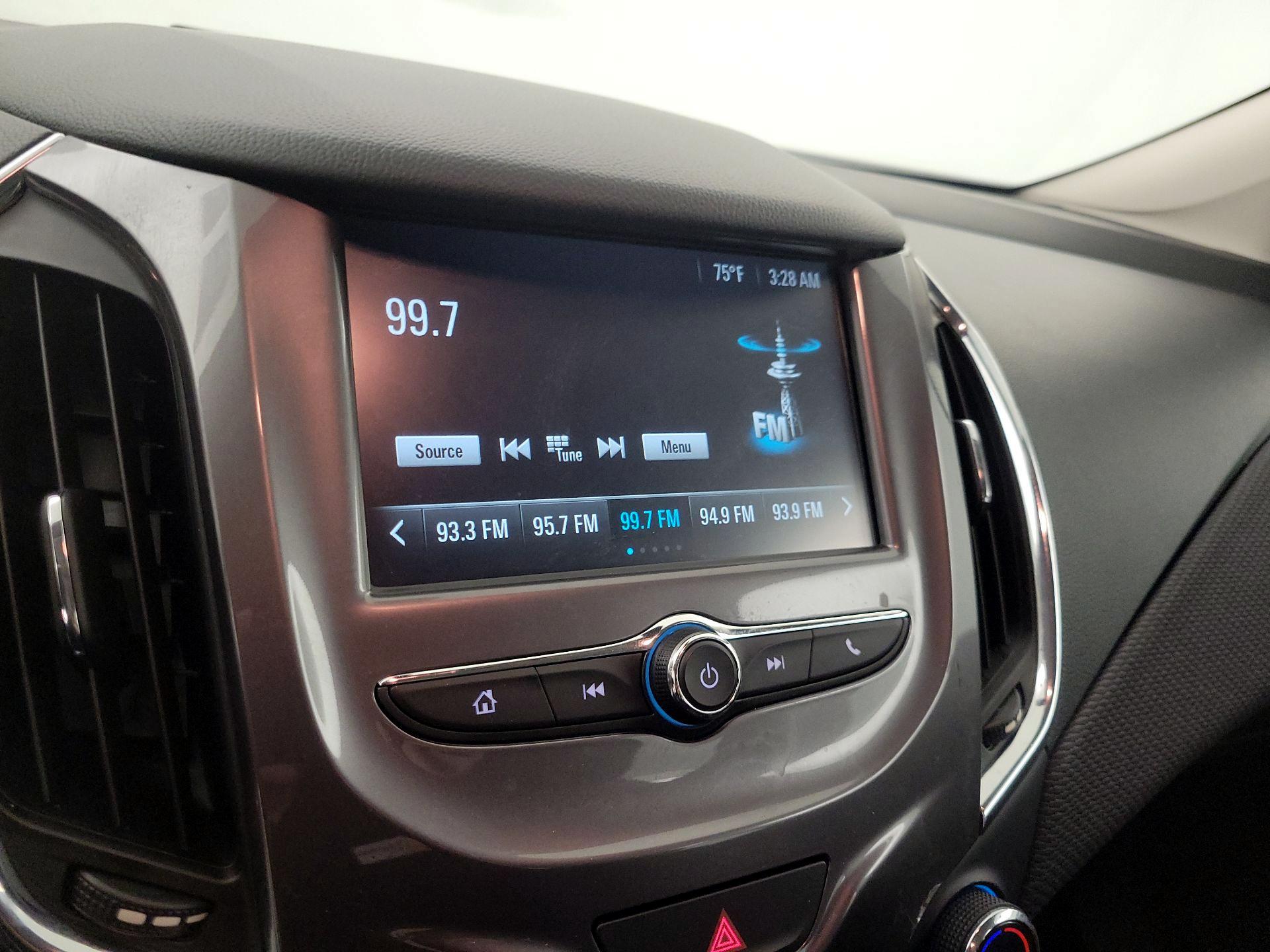 Thumbnail: 2018 Chevrolet Cruze - 15