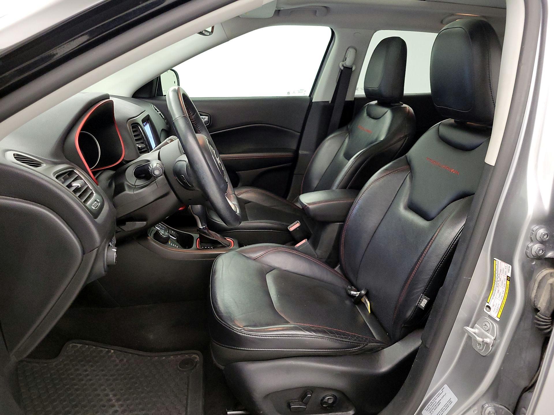 Thumbnail: 2017 Jeep Compass - 11