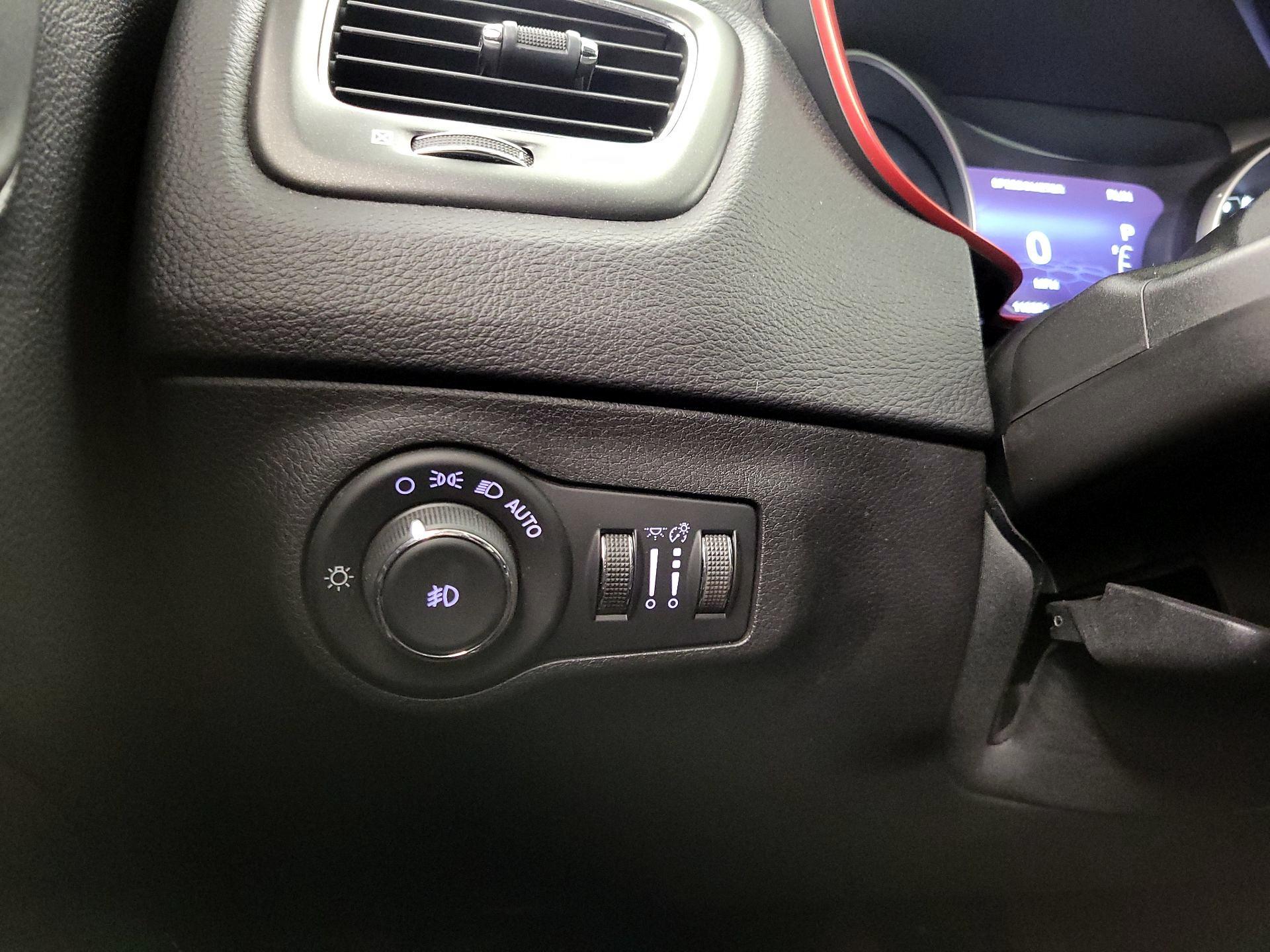 Thumbnail: 2017 Jeep Compass - 13