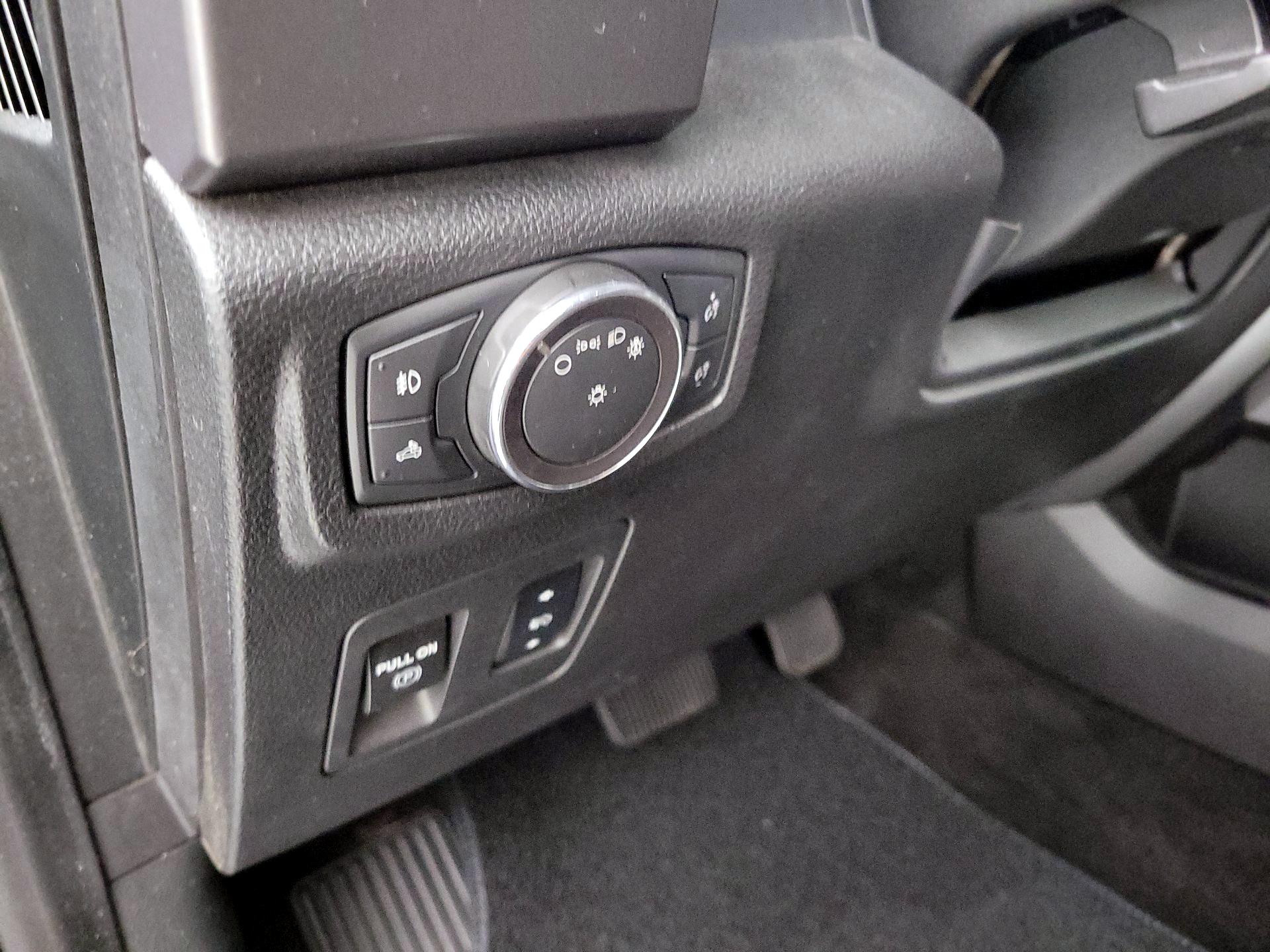 Thumbnail: 2018 Ford F-150 - 13