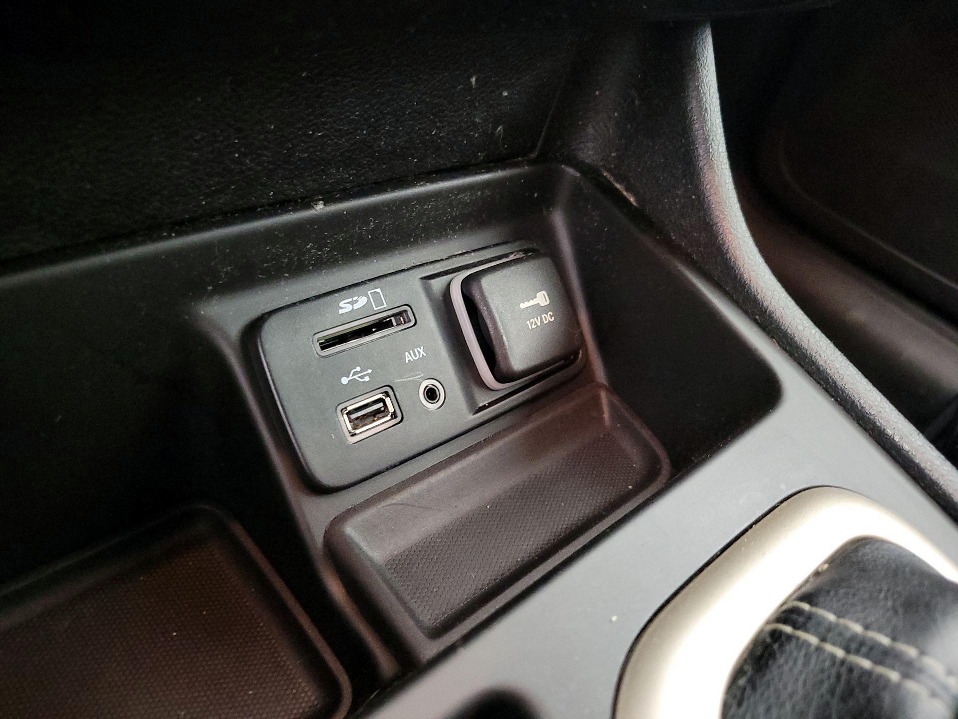 Thumbnail: 2014 Jeep Cherokee - 17