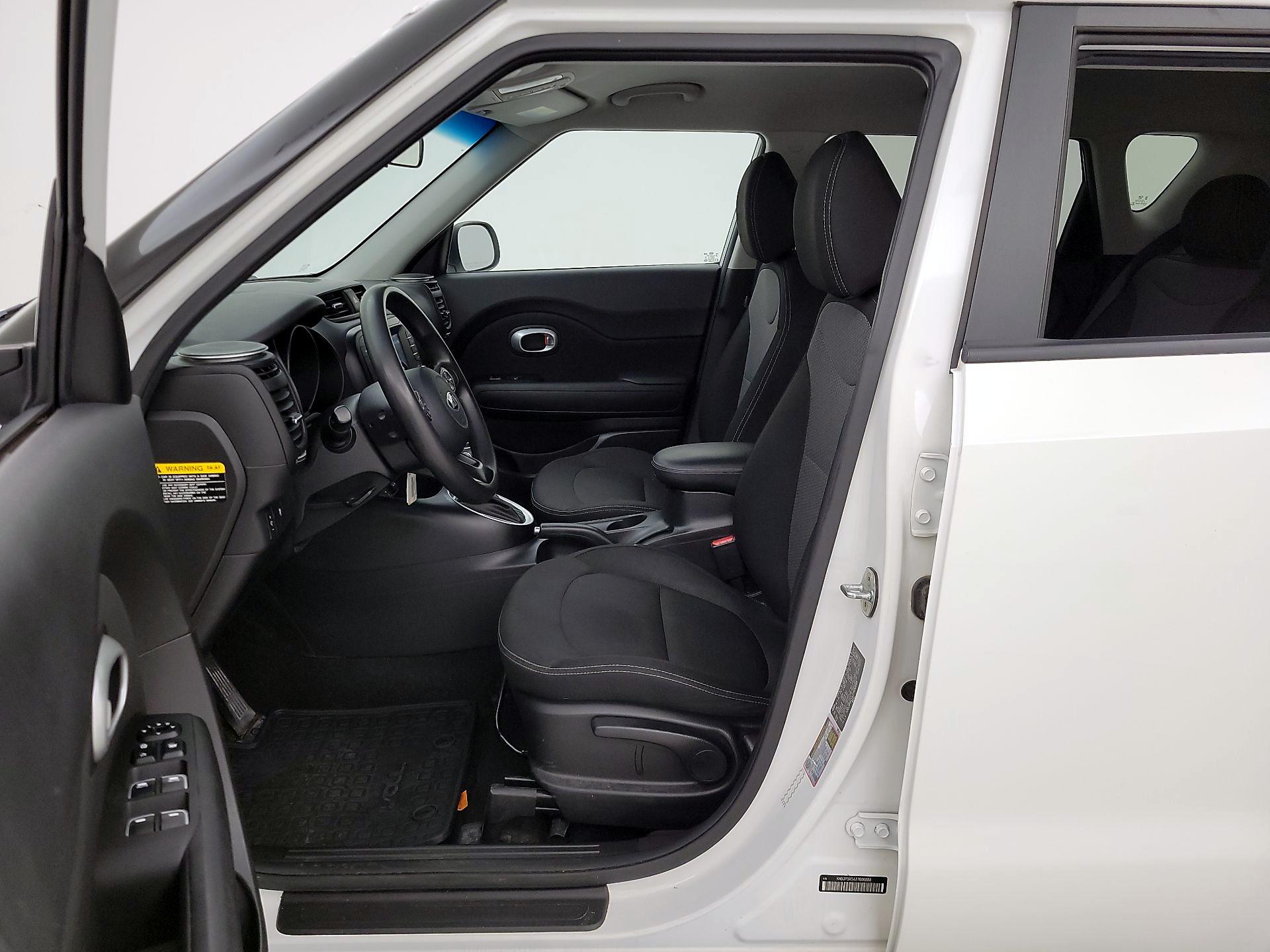 Thumbnail: 2018 Kia Soul - 11