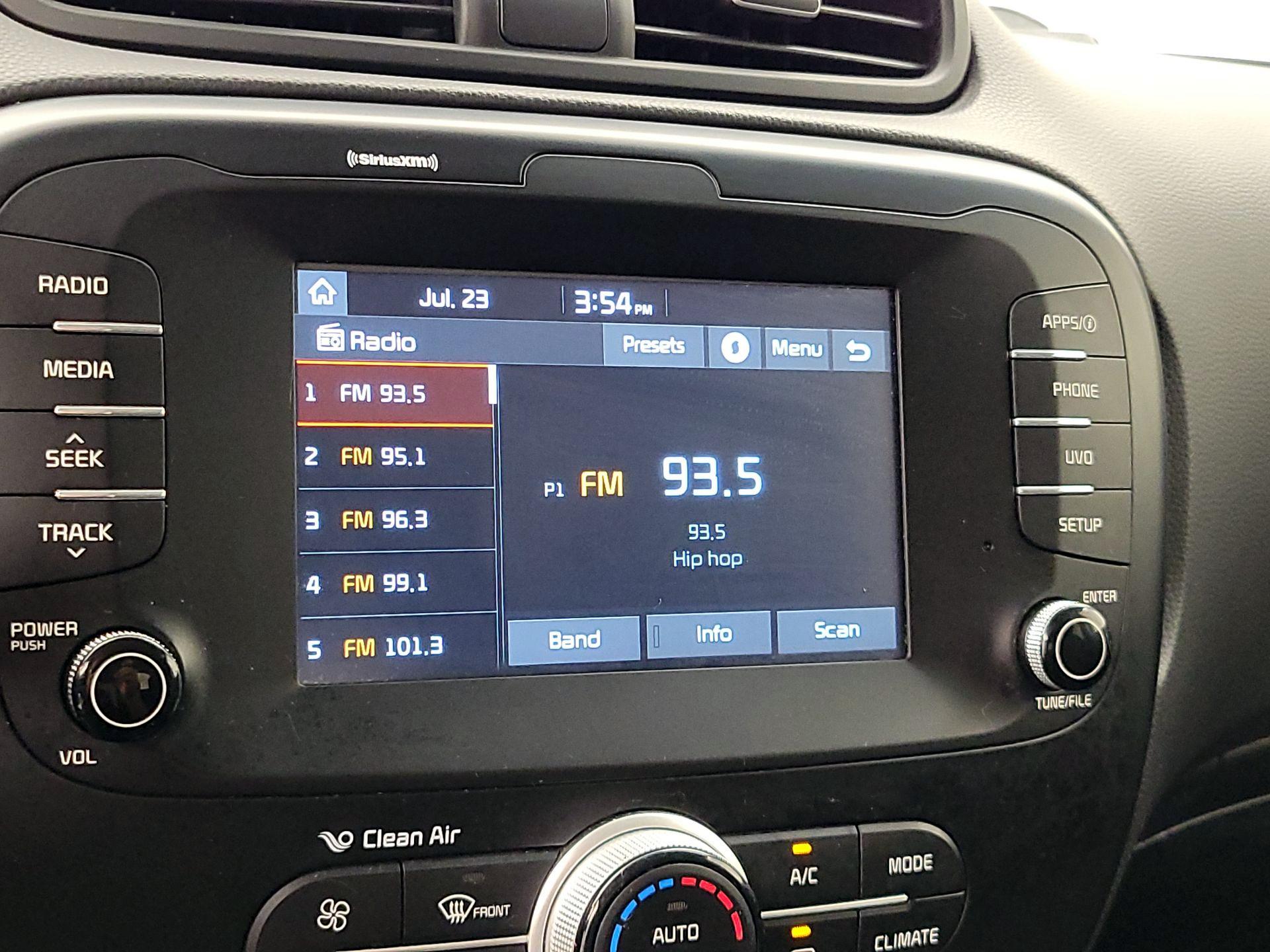 Thumbnail: 2018 Kia Soul - 15