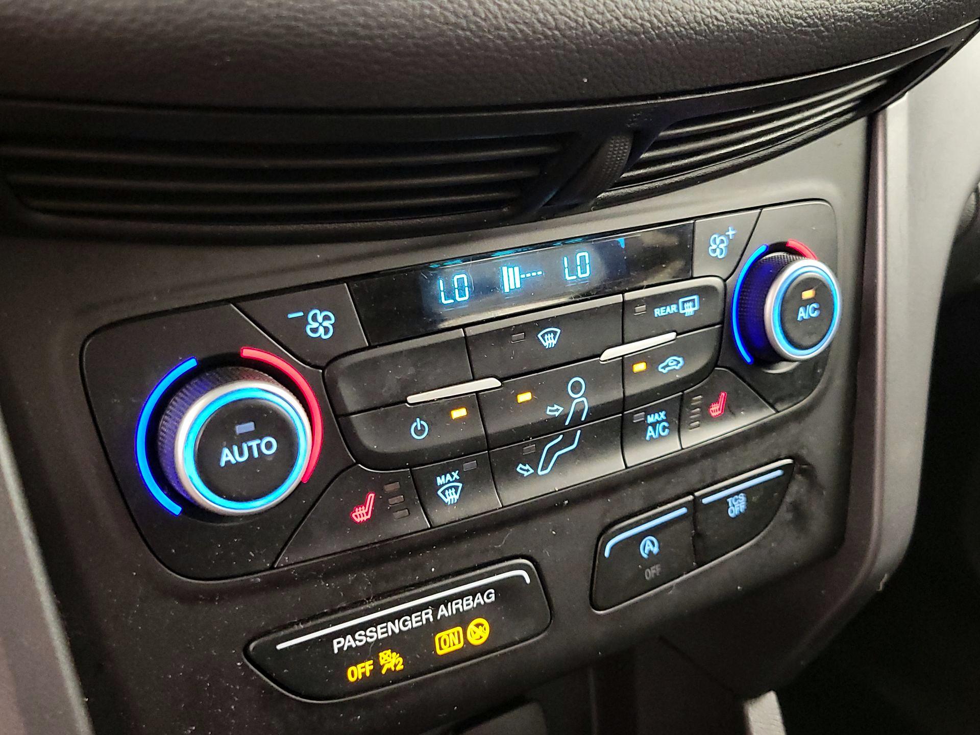 Thumbnail: 2019 Ford Escape - 16