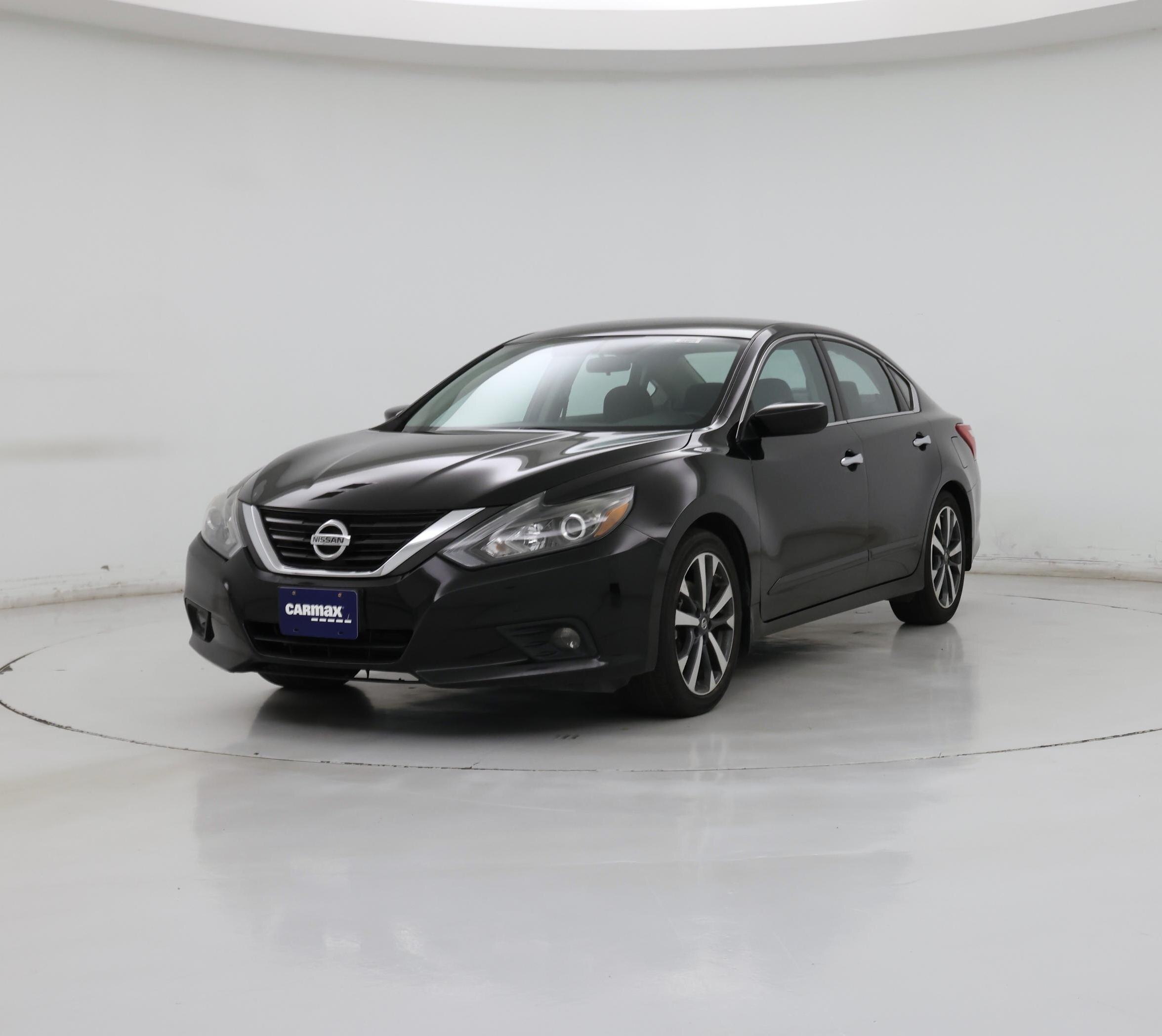 Thumbnail: 2016 Nissan Altima - 4