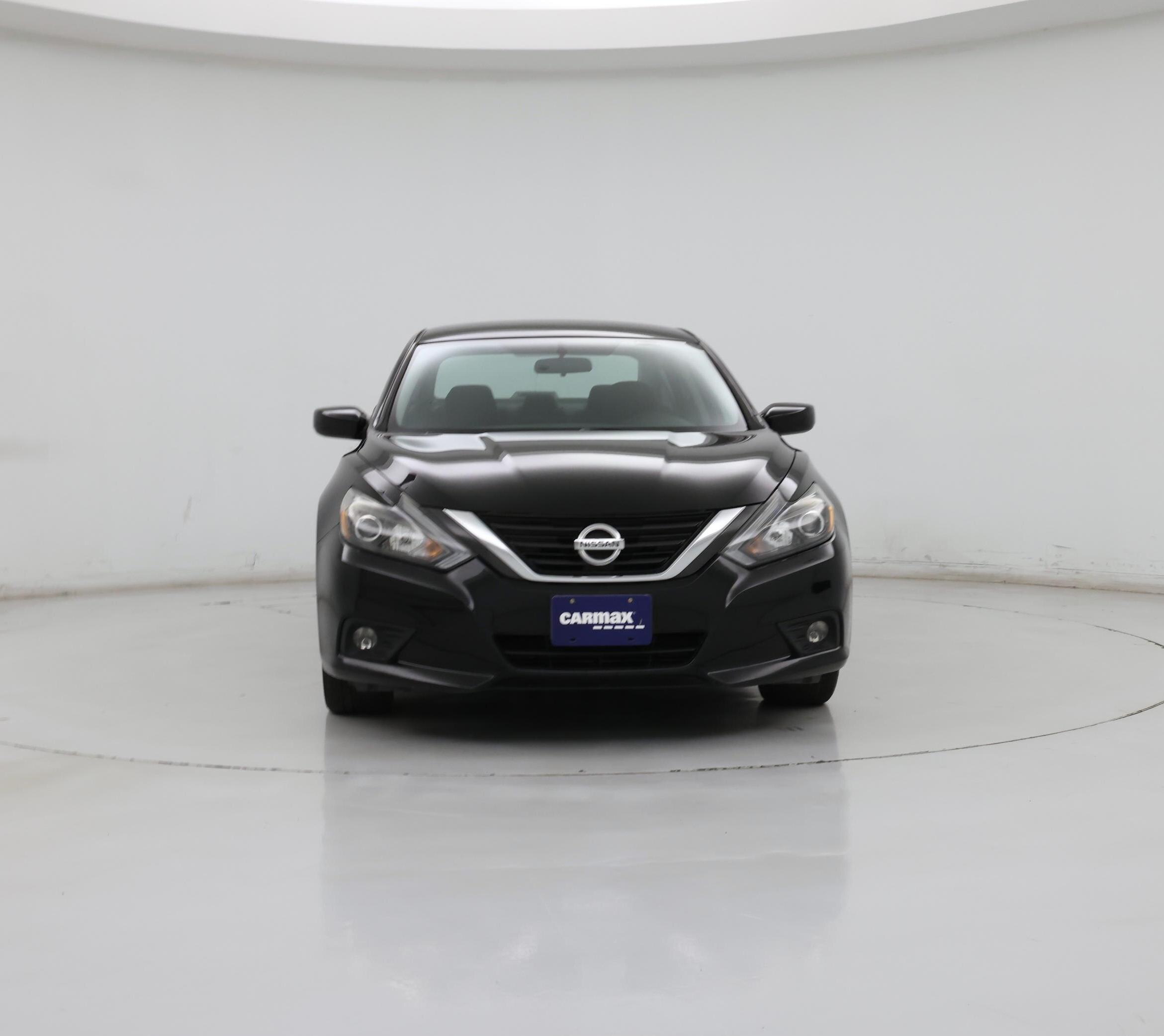 Thumbnail: 2016 Nissan Altima - 5